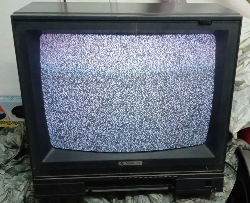 تلویزیون و میز تلویزیون|تلویزیون و پروژکتور|قزوین, |دیوار