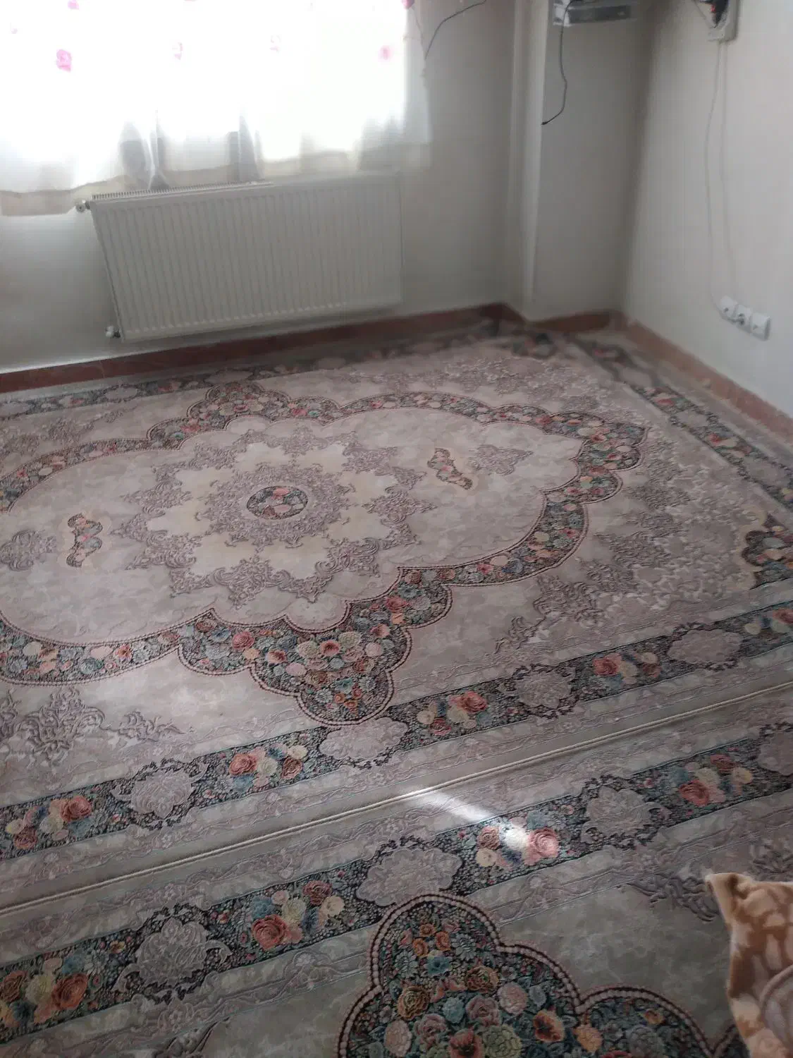 جفت نه متری|فرش|قیامدشت - خاورشهر, |دیوار