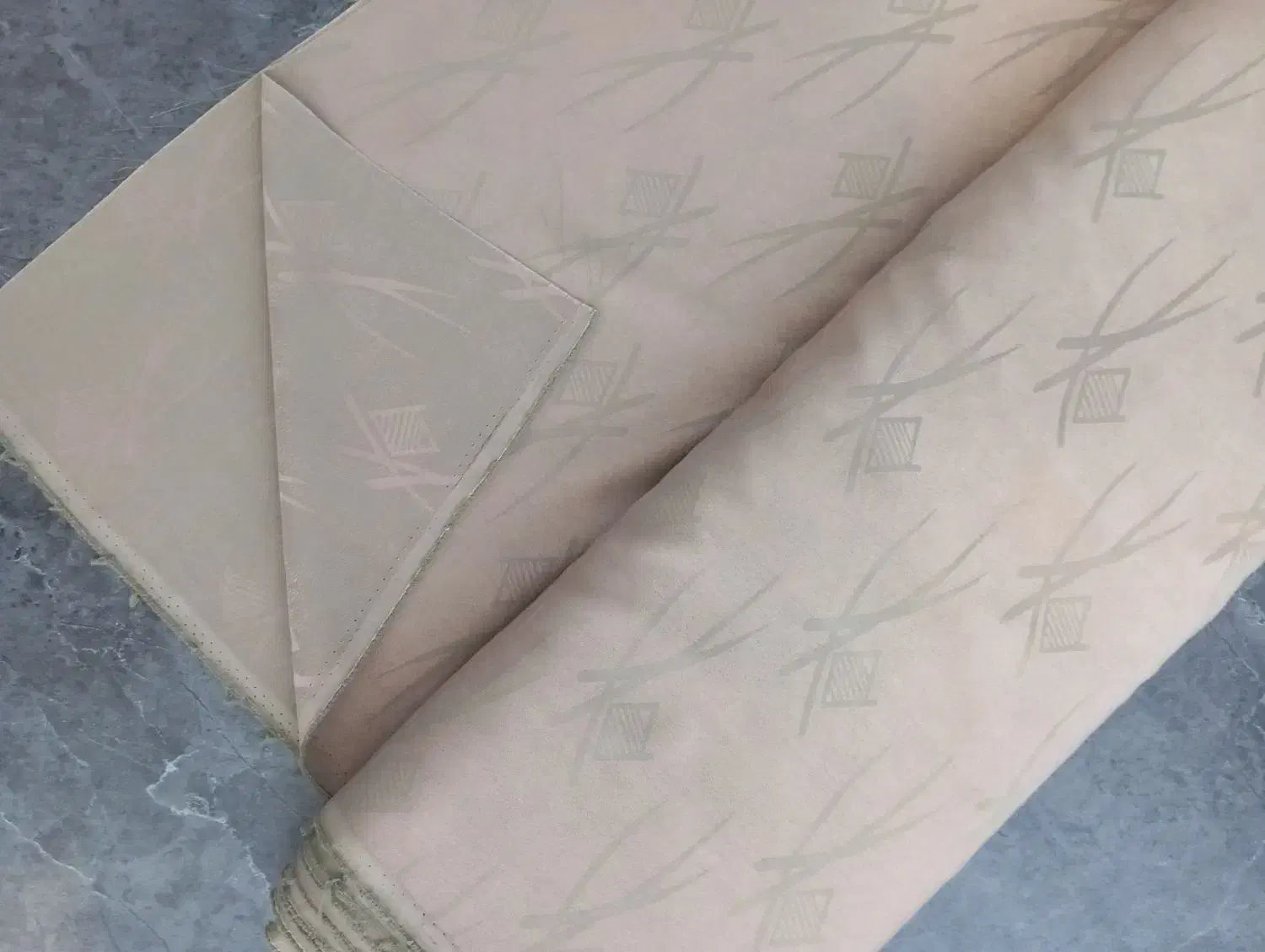 پارچه|لوازم خیاطی و بافتنی|بروجن, |دیوار