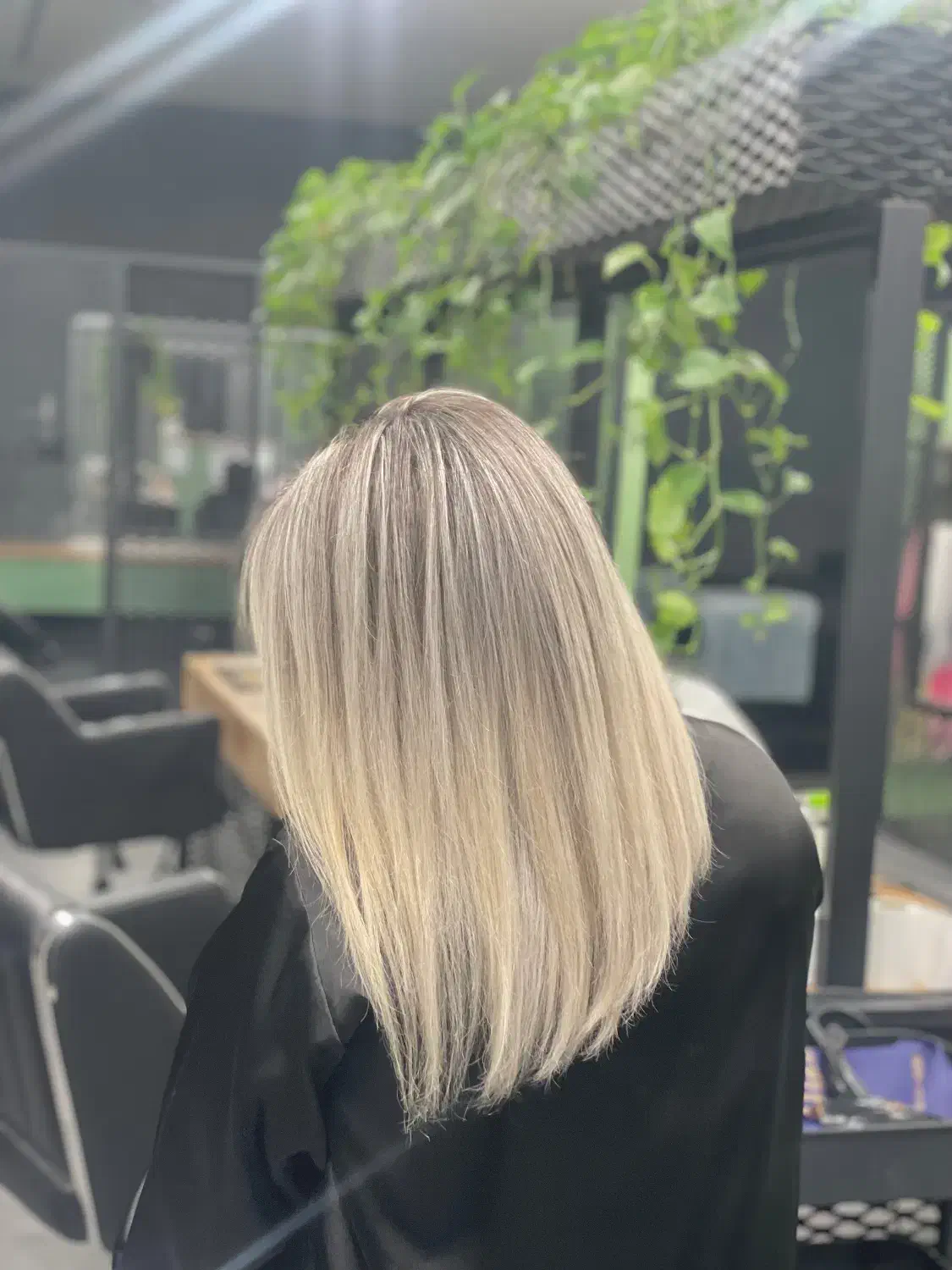 نیازمند مدل برای رنگ و لایت|خدمات آرایشگری و زیبایی|قائمشهر, |دیوار