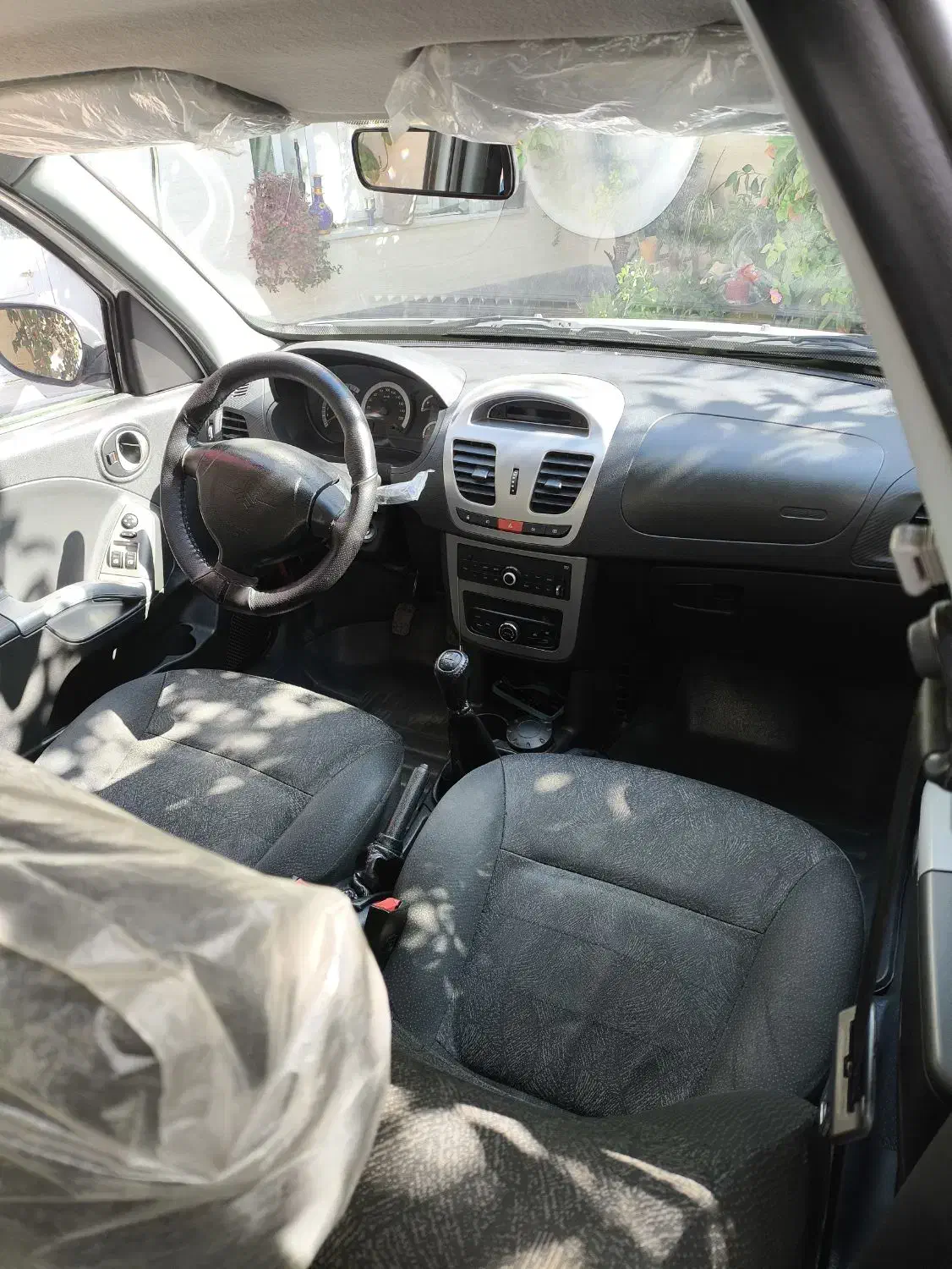 کوئیک آخر ۱۴۰۰|خودرو سواری و وانت|شیراز, حجت آباد|دیوار