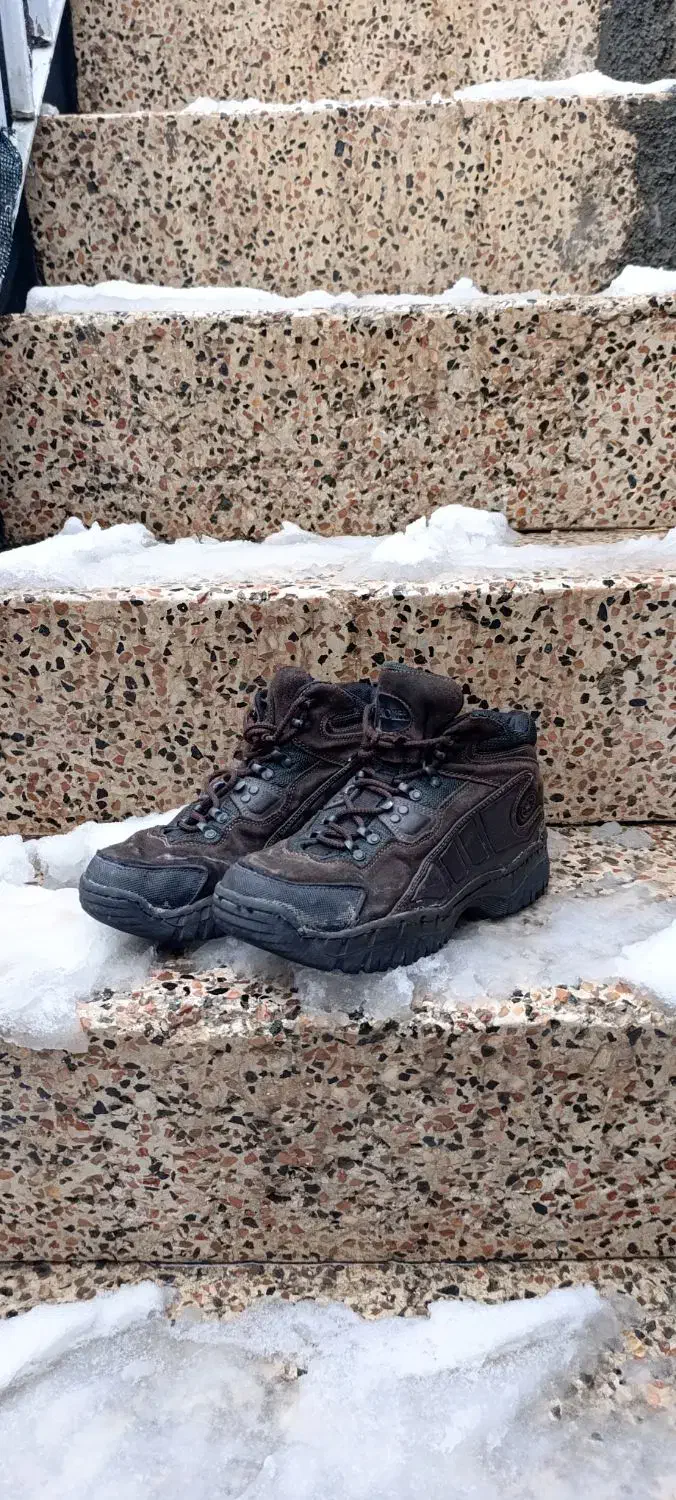 نیم بوت اصلی سایز ۴۴.۴۵|کیف، کفش، کمربند|مشهد, سجادیه|دیوار