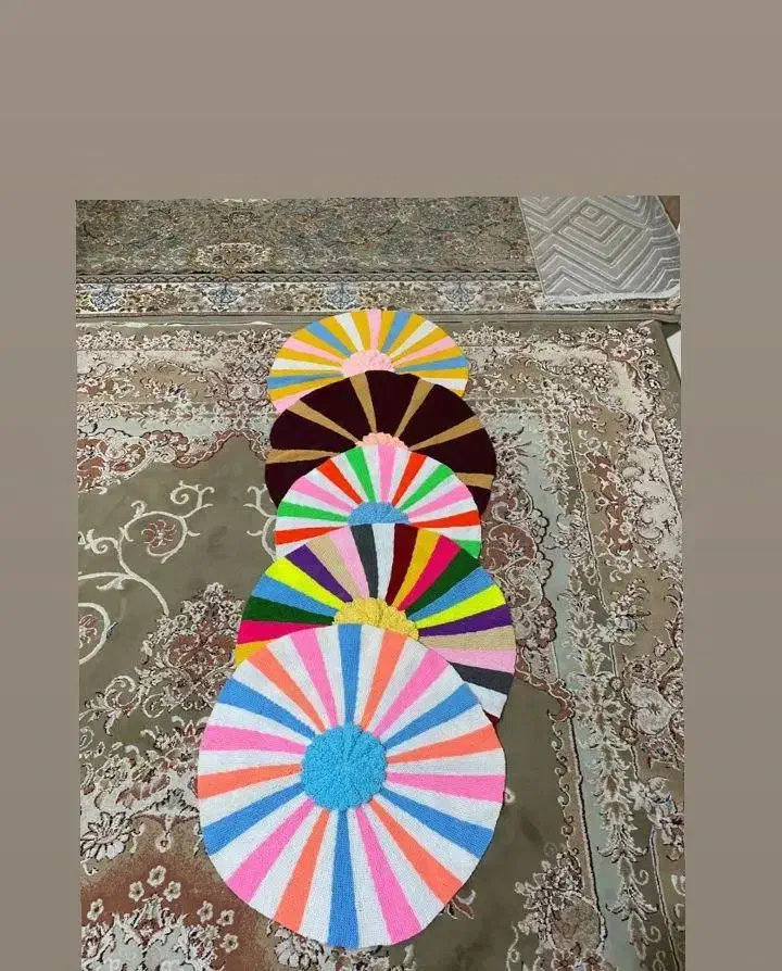 پادری کوچک به قطر ۶۰ نونو|پادری|رشت, توشیبا|دیوار