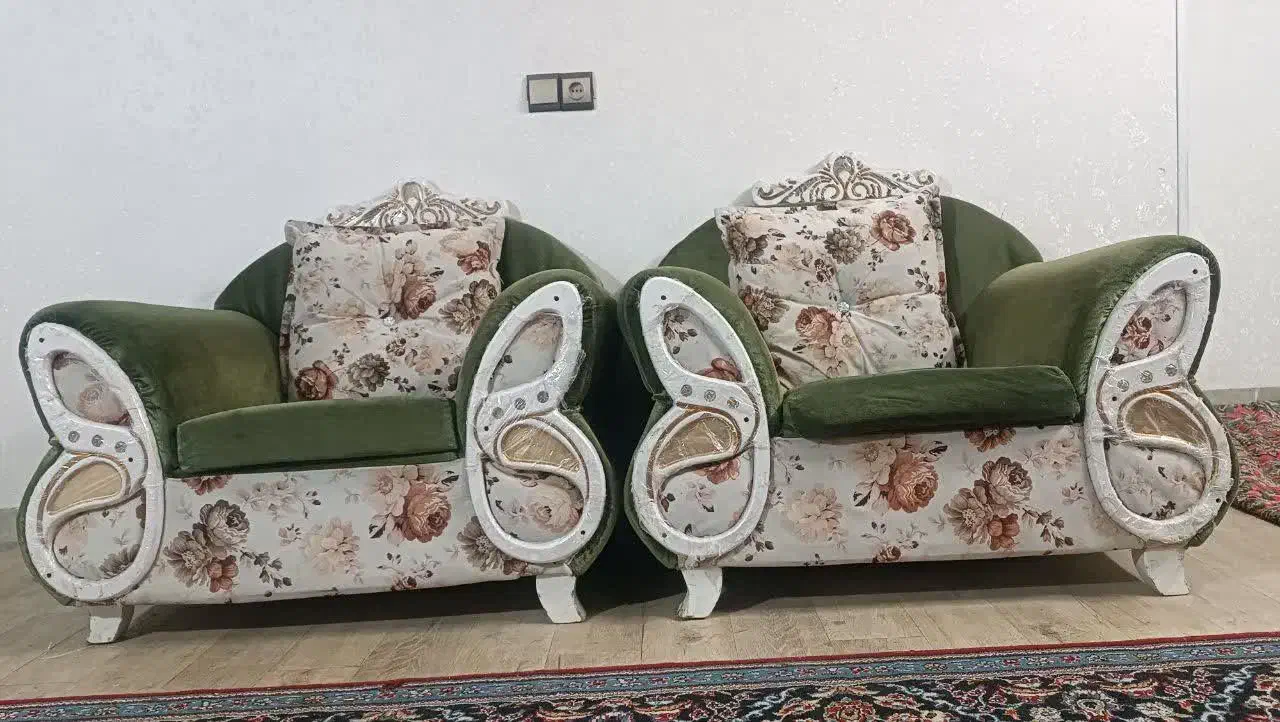 میل راحتی|مبلمان خانگی و میز عسلی|قم, شاه ابراهیم|دیوار