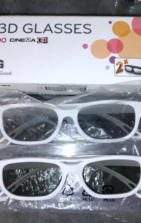 عینک 3بعدی|تلویزیون و پروژکتور|مشهد, دانشجو|دیوار