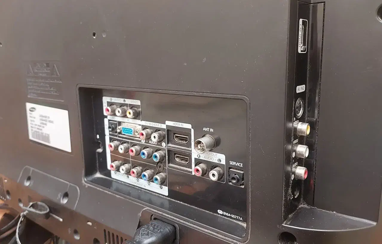 تلویزیون سامسونگ LCD تمیز و سالم|تلویزیون و پروژکتور|قم, بنیاد|دیوار