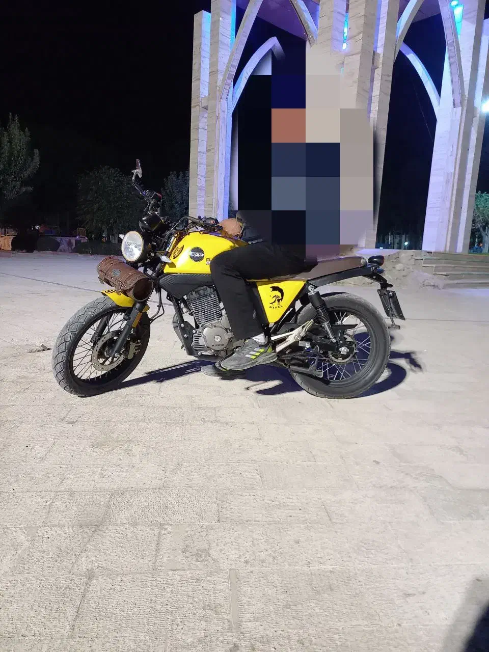 موتور زنتوس|موتورسیکلت|ایوان, |دیوار