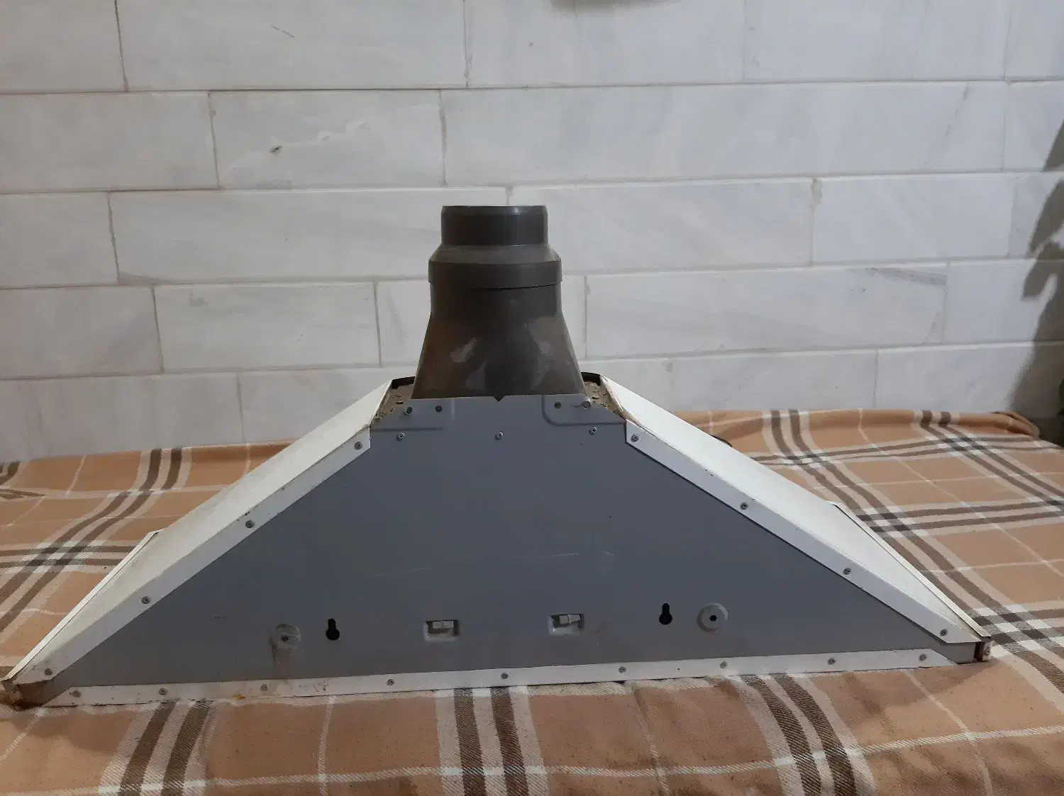 هود آشپزخانه|هود|قم, منبع آب|دیوار