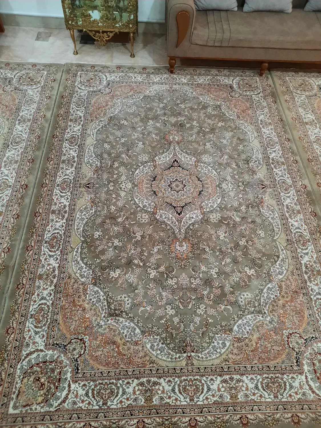 فرش ۶ متری اکباتان دستبافت گونه (۴) عدد|فرش|مشکین‌دشت, |دیوار