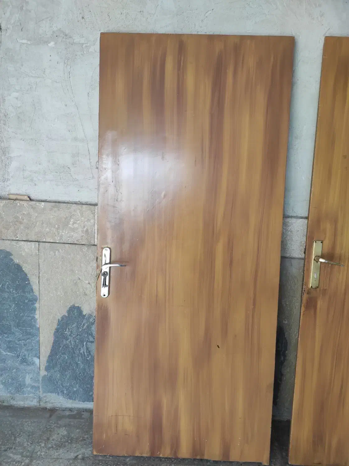 درب چوبی|مصالح و تجهیزات ساختمان|فارسان, |دیوار