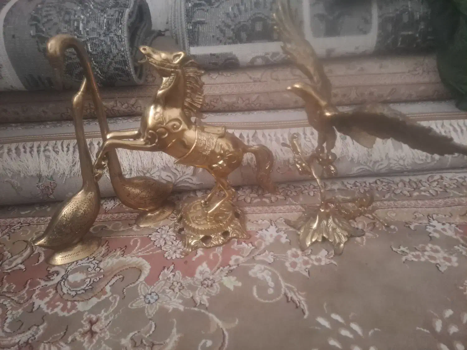 برنجی|مجسمه، تندیس، ماکت|بهارستان, |دیوار