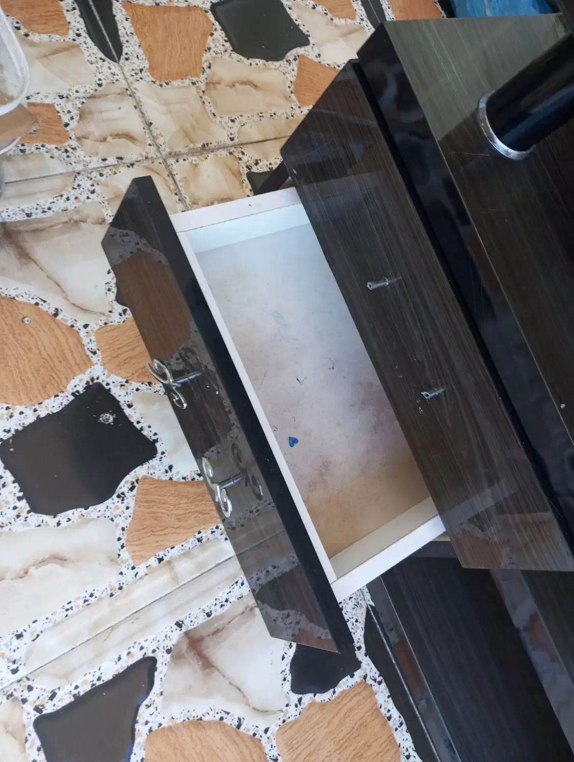 آینه ومیز تلویزیون|تلویزیون و پروژکتور|پارسآباد, |دیوار