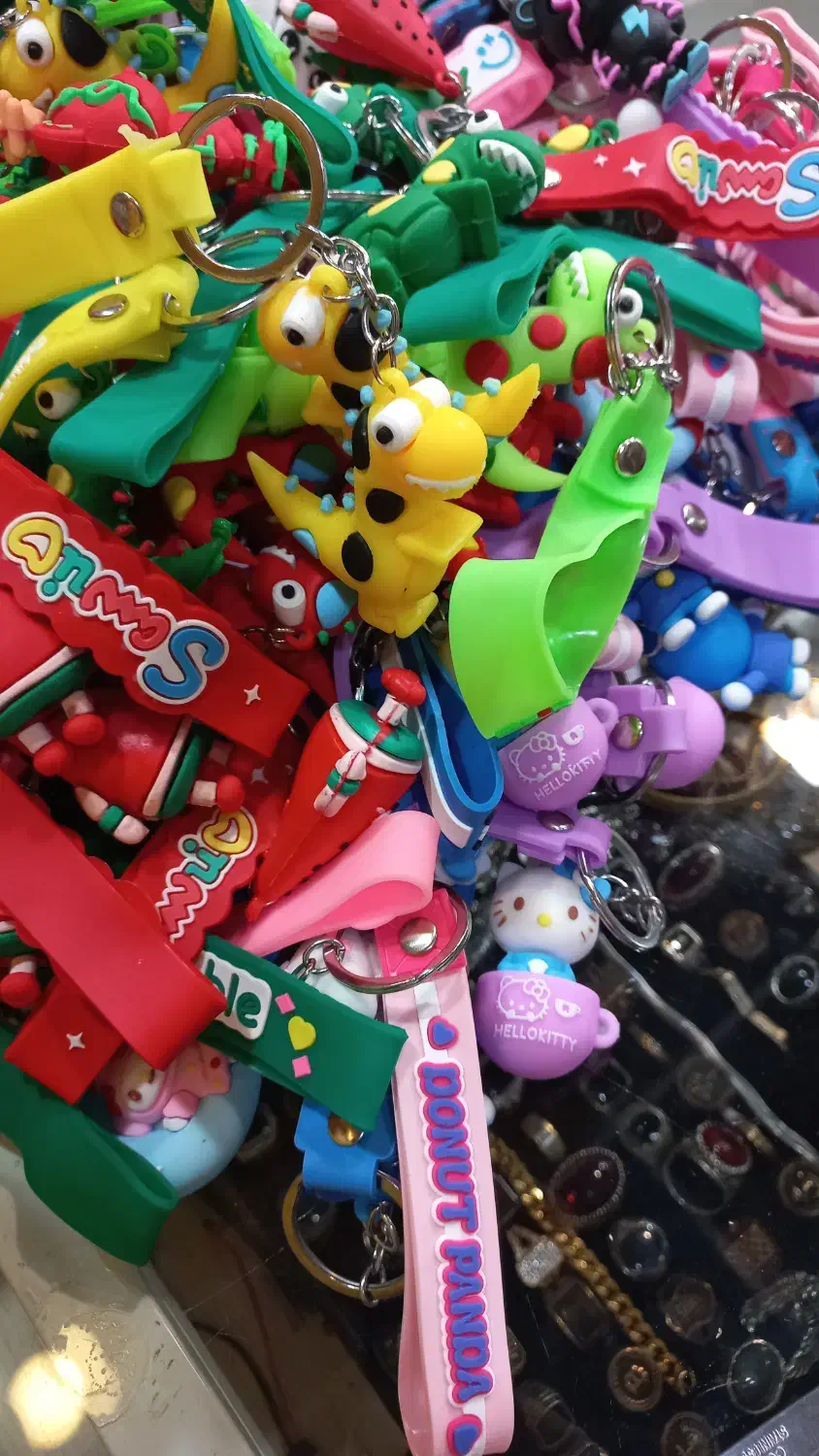 هدیه روز دانش آموز|بدلیجات|شیراز, سینما سعدی|دیوار