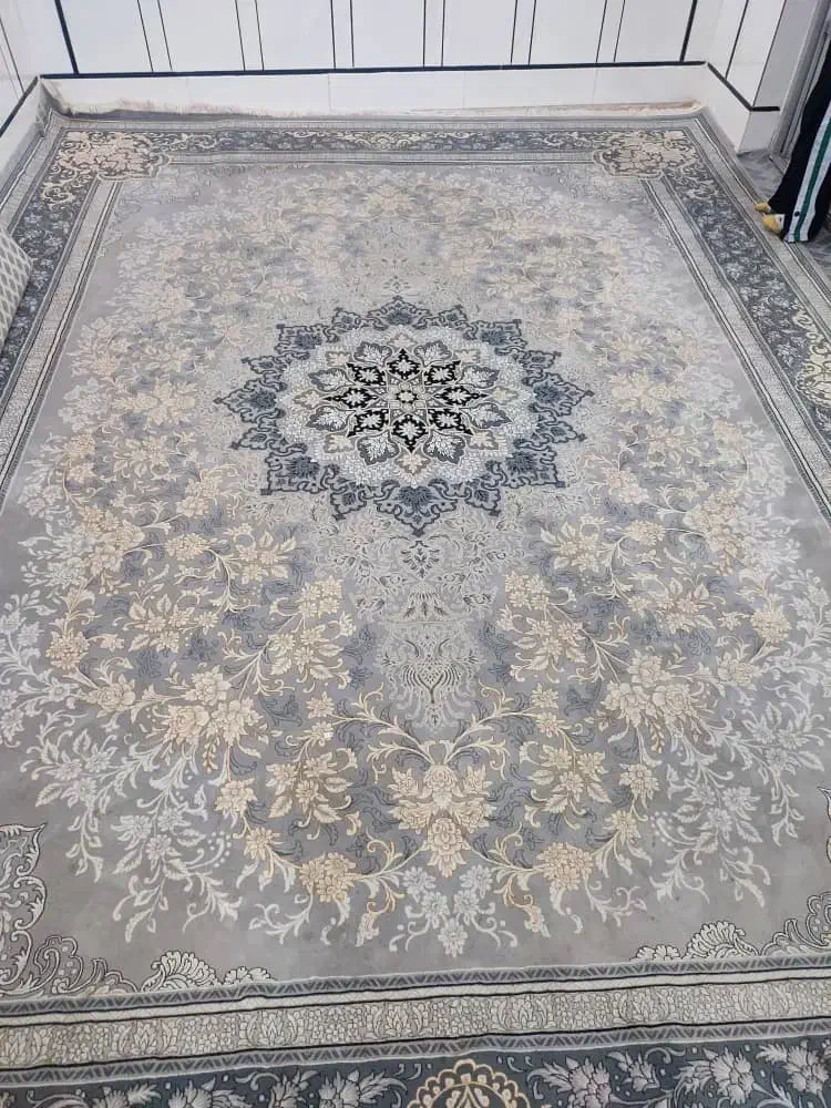 دوعدد فرش نو نو|فرش|محمله, |دیوار