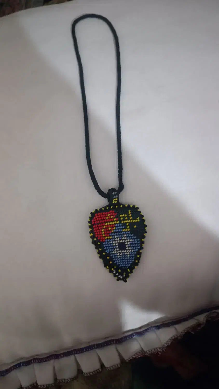 یک گردنبند زندان بافت|بدلیجات|زاهدان, |دیوار