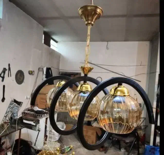 انواع لوستر مشکی طلایی آویز ....|لوستر و چراغ آویز|مشهد, نوید|دیوار