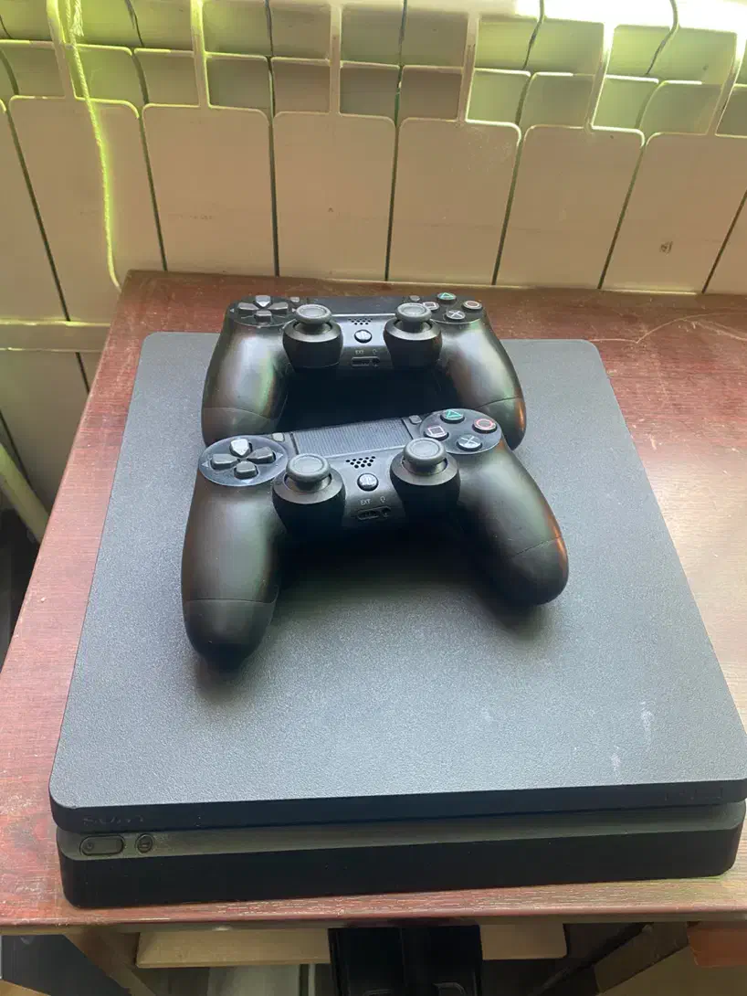 Ps4 slim|کنسول، بازی ویدئویی و آنلاین|خوی, |دیوار