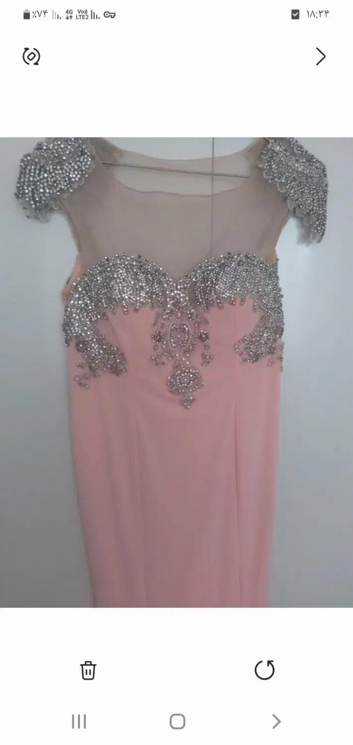 تعدادی لباس|لباس|آذرشهر, |دیوار