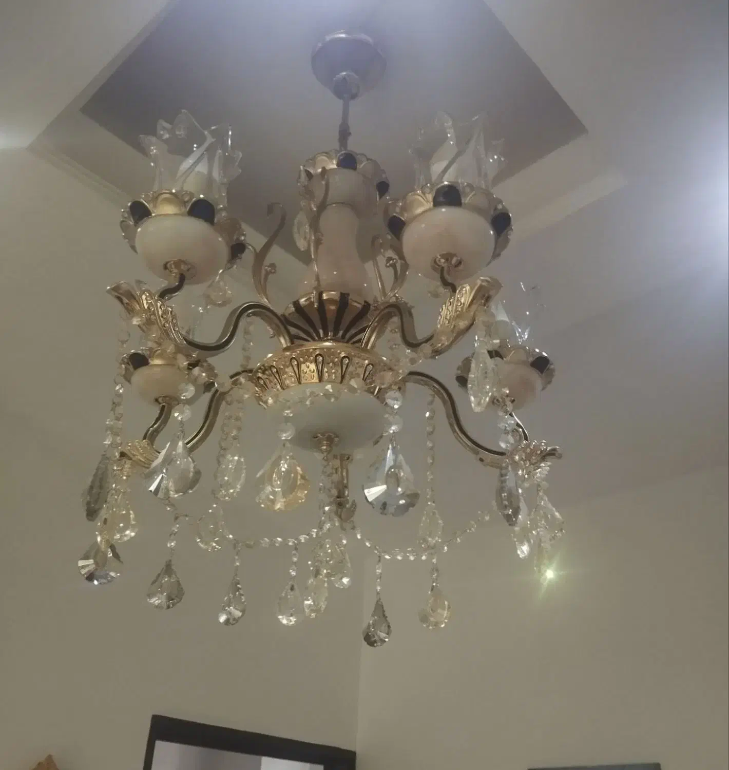 لوستر سلطنتی|لوستر و چراغ آویز|گلپایگان, |دیوار