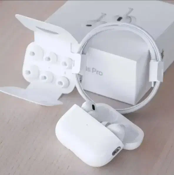 ایرپاد بلوتوثی مدل پرو ۲ طرح آیفون کاملا پلمپ|لوازم جانبی موبایل و تبلت|مهاباد (آذربایجان غربی), |دیوار