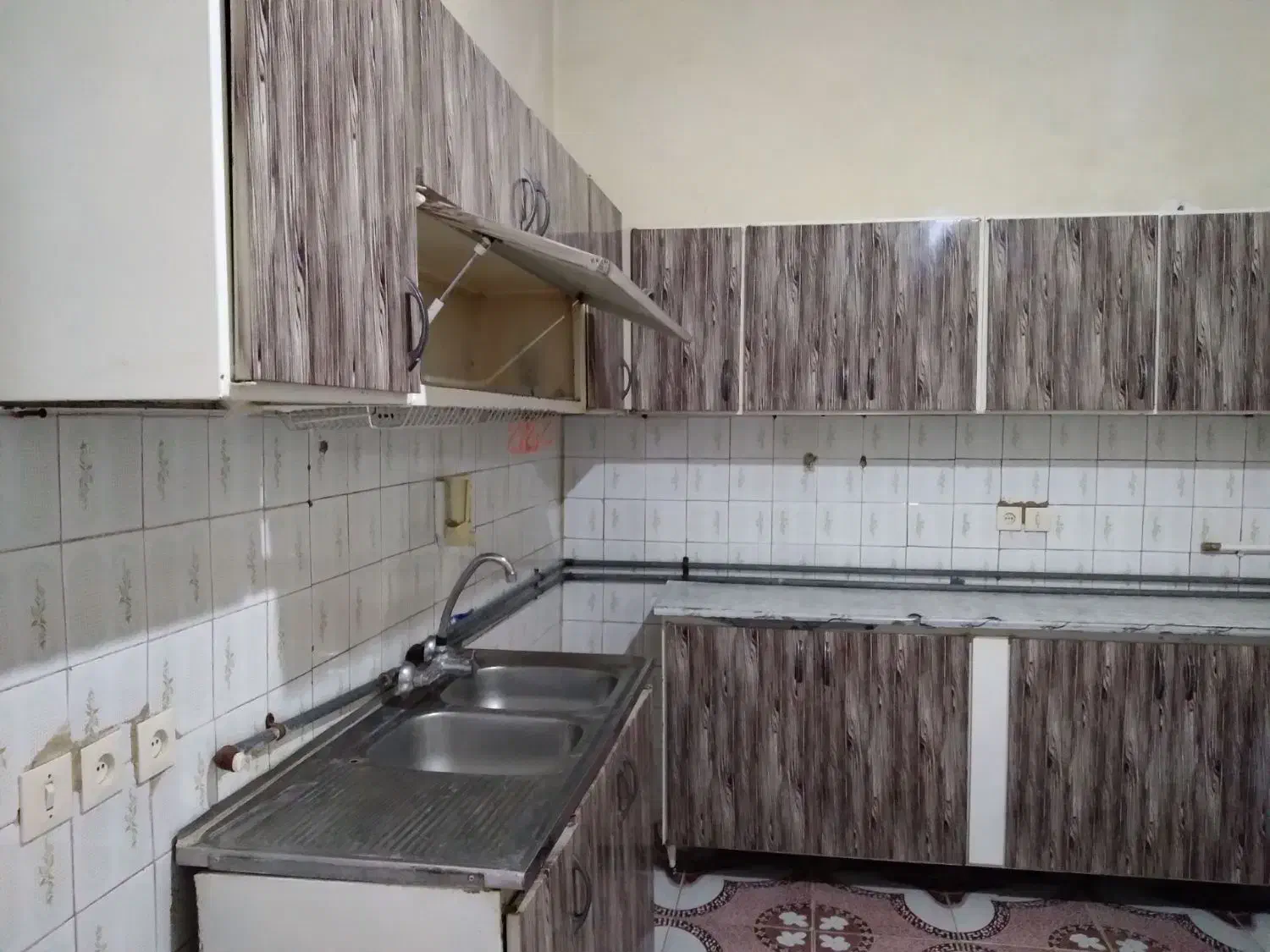 اجاره ویلایی بزرگ و تمیز، ۳۰۰ متر|اجارهٔ خانه و ویلا|زابل, |دیوار