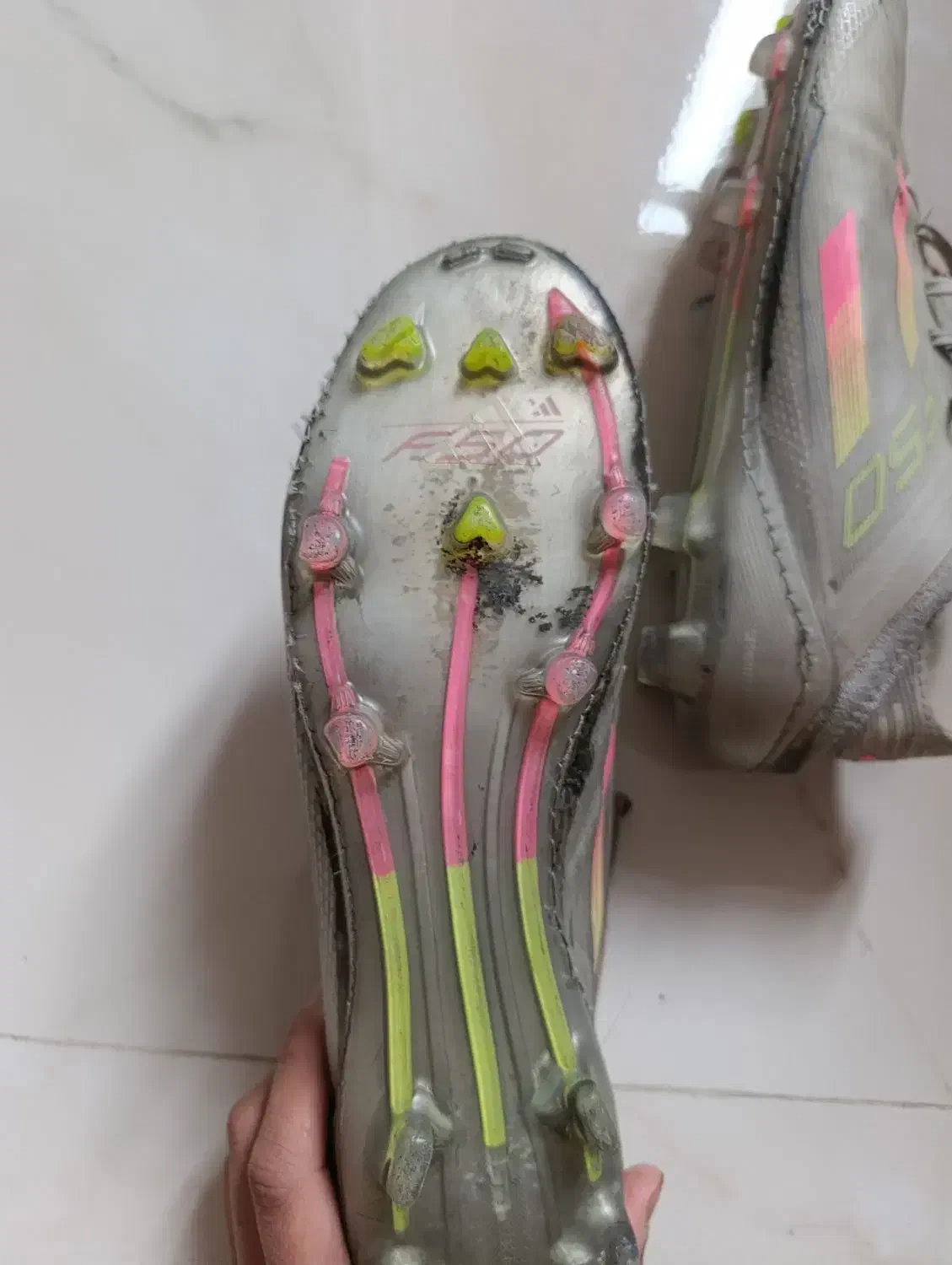 کفش فوتبال|تجهیزات ورزشی|تهران, شهرک صدرا|دیوار