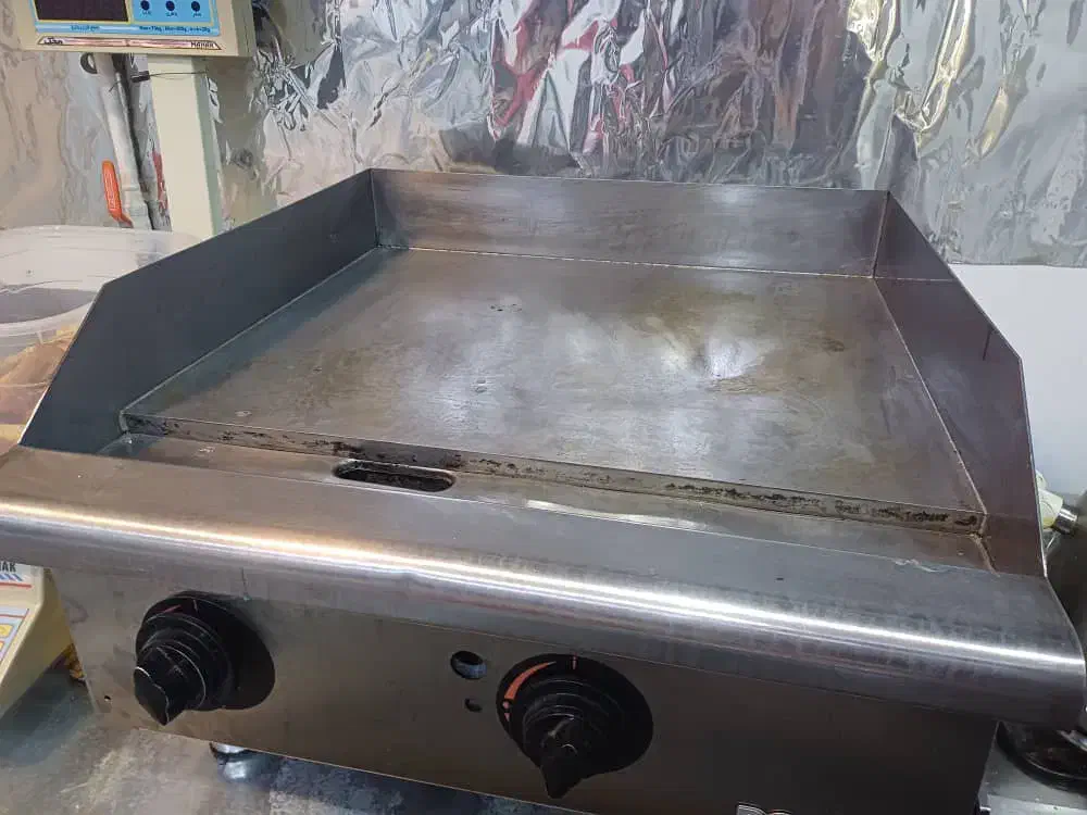 گریل روماک ۶۰ سانت در حد|کافیشاپ و رستوران|تهران, حصار بوعلی|دیوار