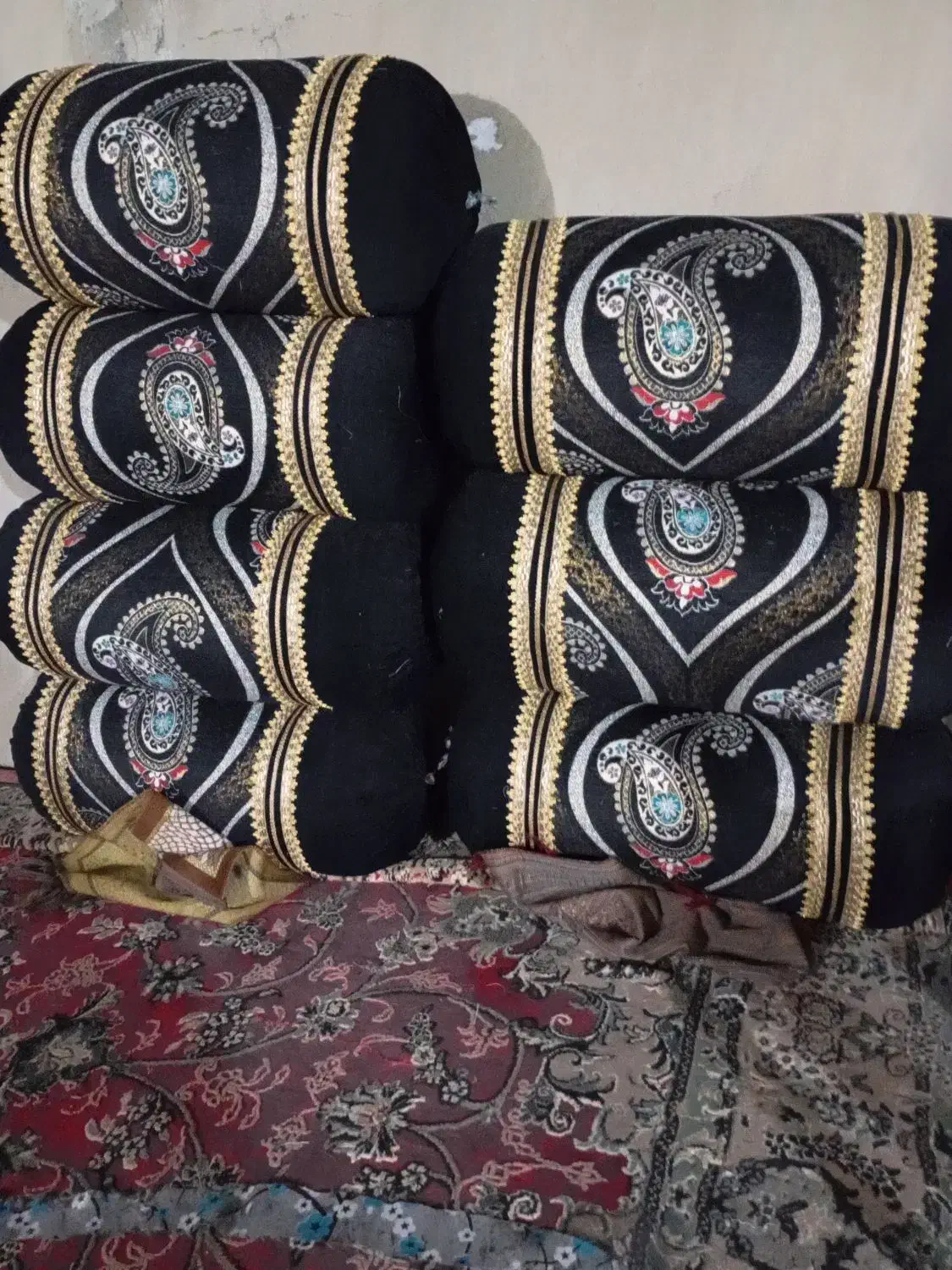 خیاطی شادی. دوخت انواع بالشت و پشتی|خدمات پیشه و مهارت|دوگنبدان, |دیوار