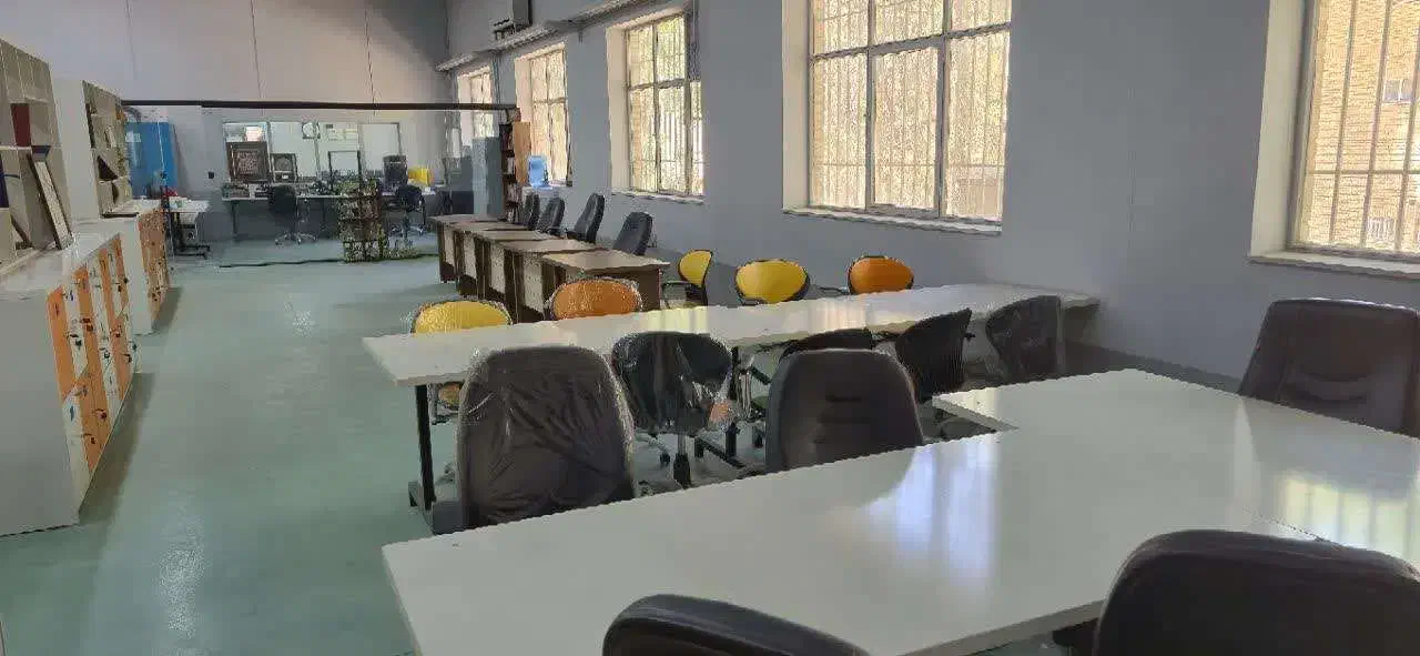 فضای کار اشتراکی در محیط دانشگاهی|اجارهٔ دفتر کار، اتاق اداری، مطب|مشهد, بهارستان|دیوار