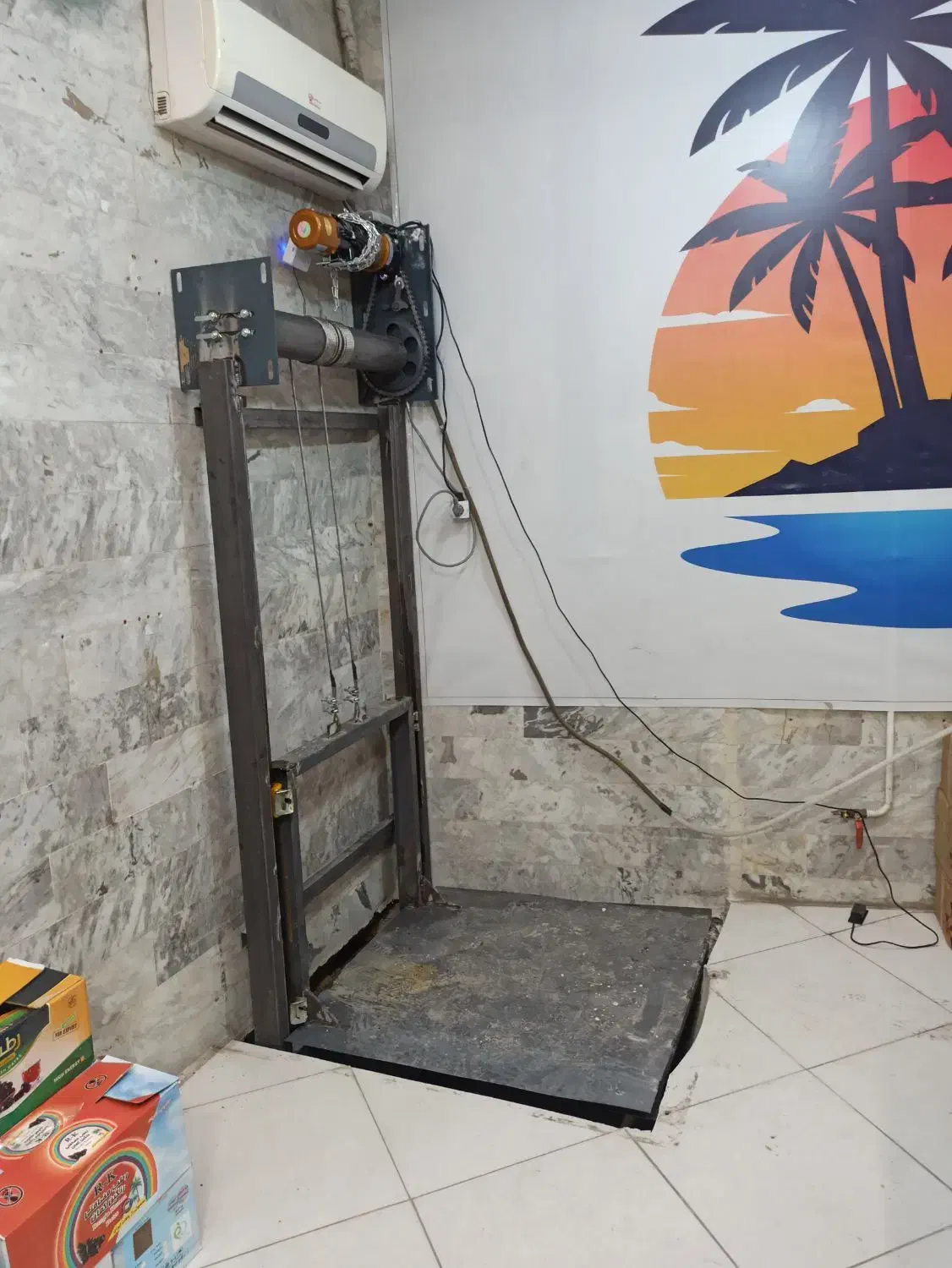 نصب و تعمیر درب کرکره و سکوریت|خدمات پیشه و مهارت|قائن, |دیوار