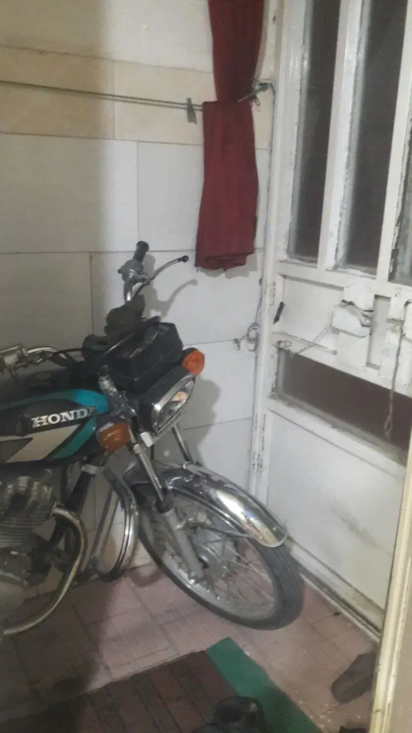 در حیاط آهنی|مصالح و تجهیزات ساختمان|دورود, |دیوار