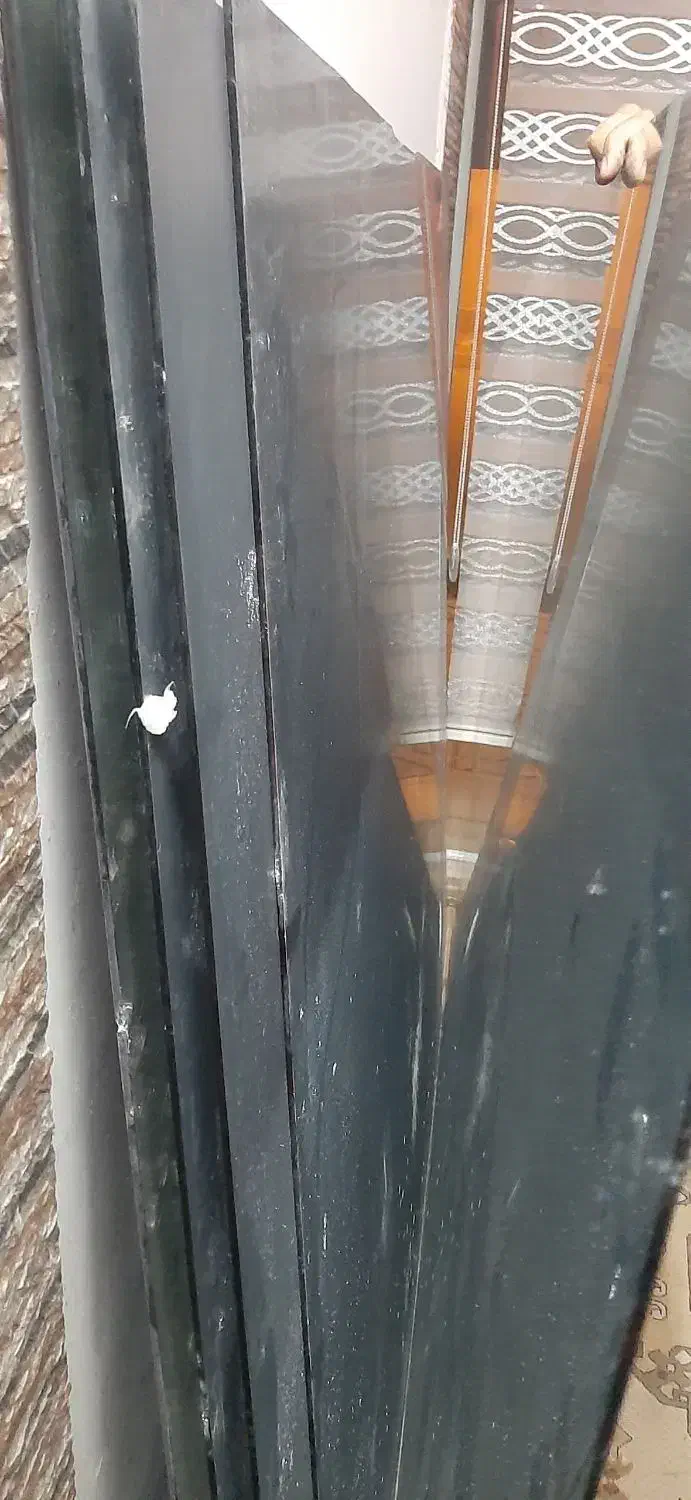 تعدادی آینه به متراژ ۲۴ متر مربع|آینه|شیروان (خراسان), |دیوار