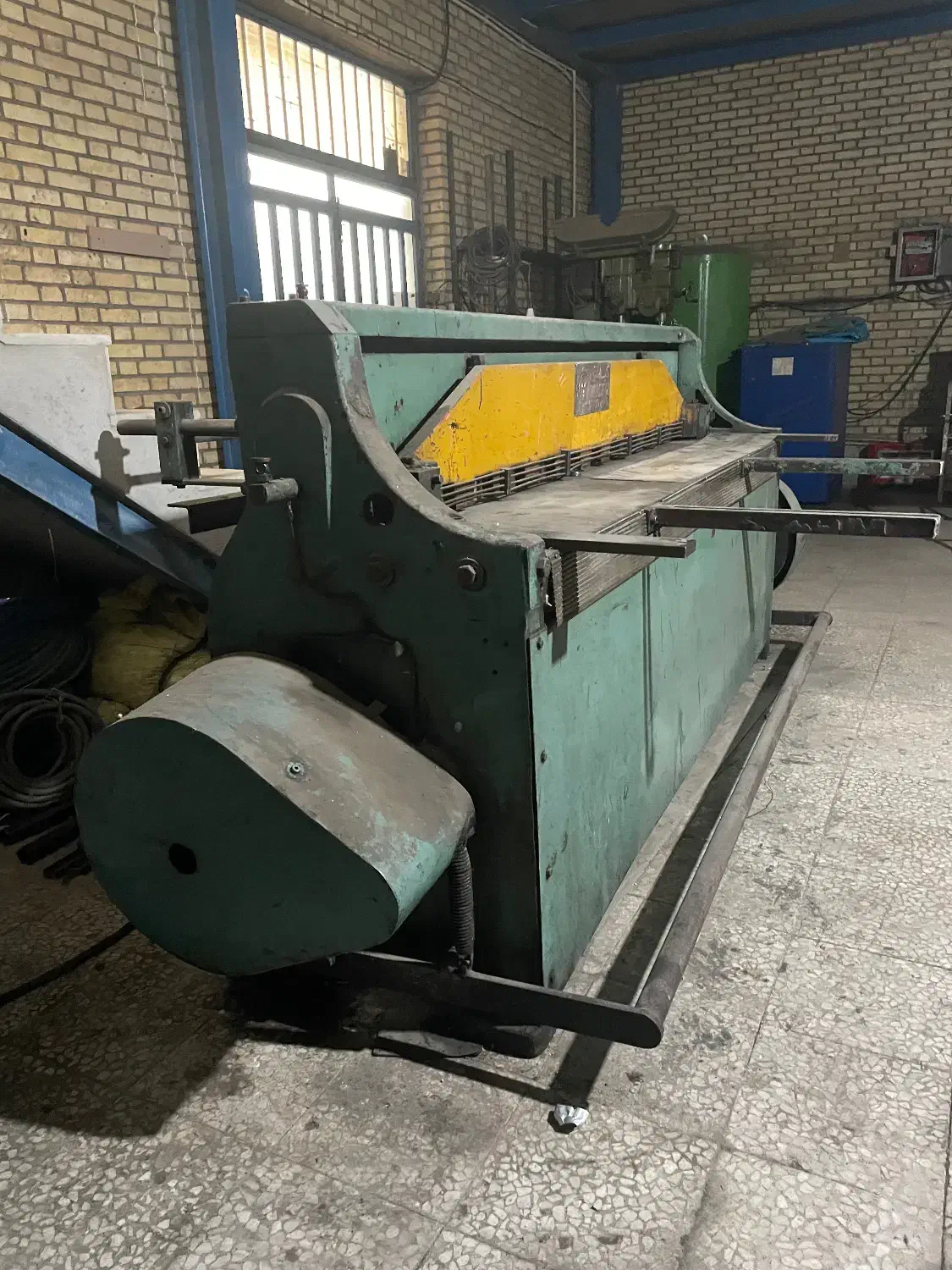 قیچی صنعتی ۲ میل بر|ماشین‌آلات صنعتی|گرمدره, |دیوار