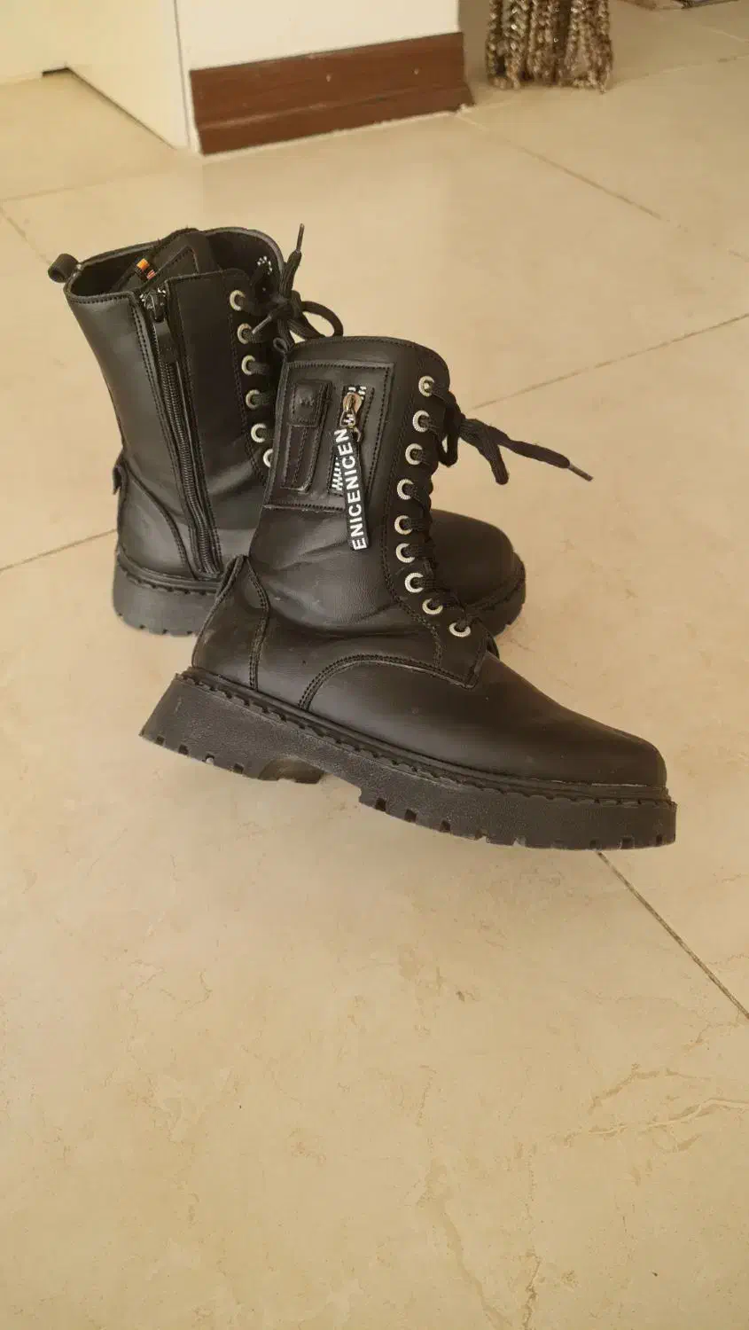 نیم بوت دخترانه سایز ۳۷|کیف، کفش، کمربند|نجفآباد, بازار|دیوار