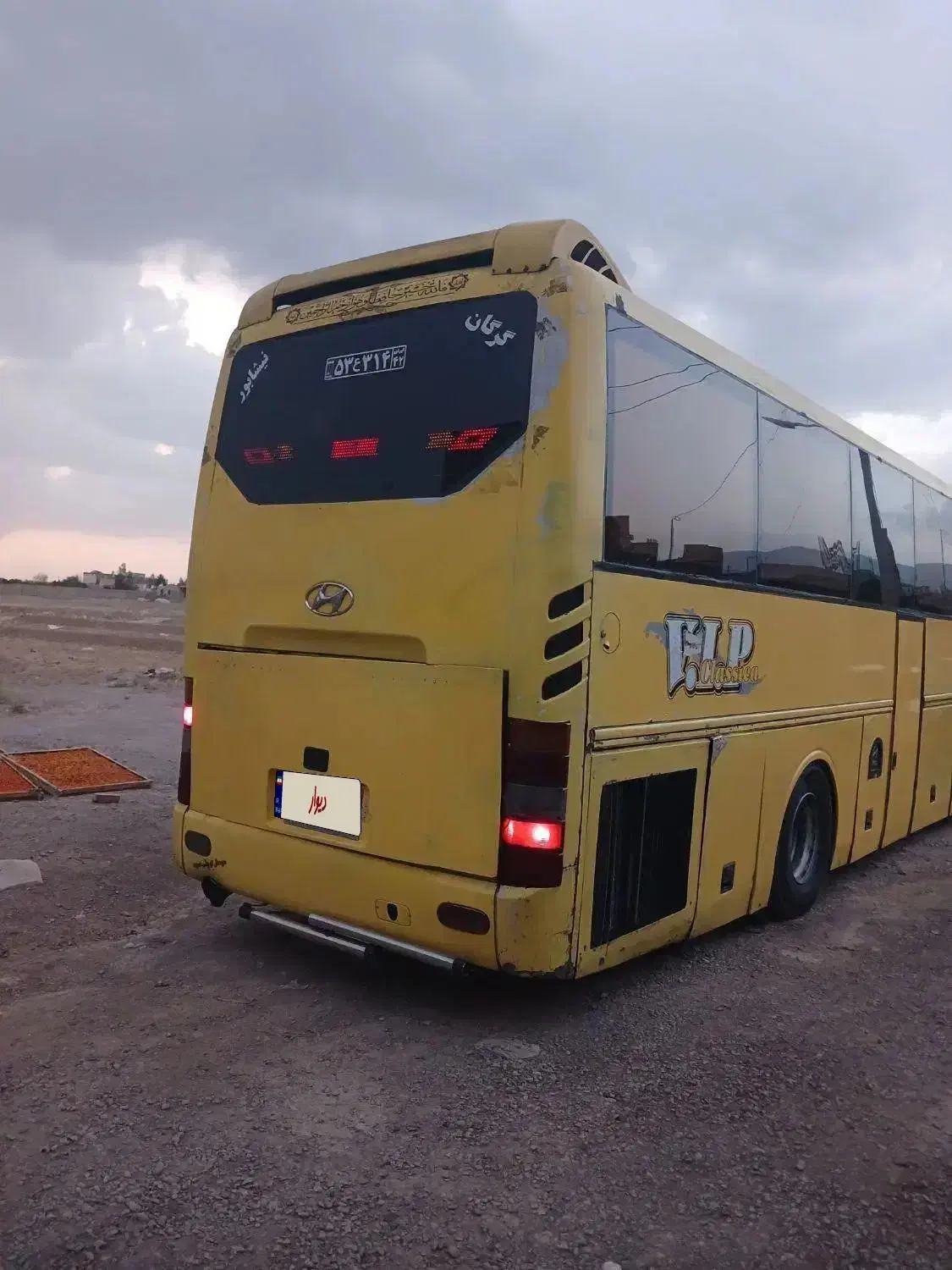 هیوندا تک صندلی ۲۵نفره|خودرو سنگین|مشهد, رباط طرق|دیوار