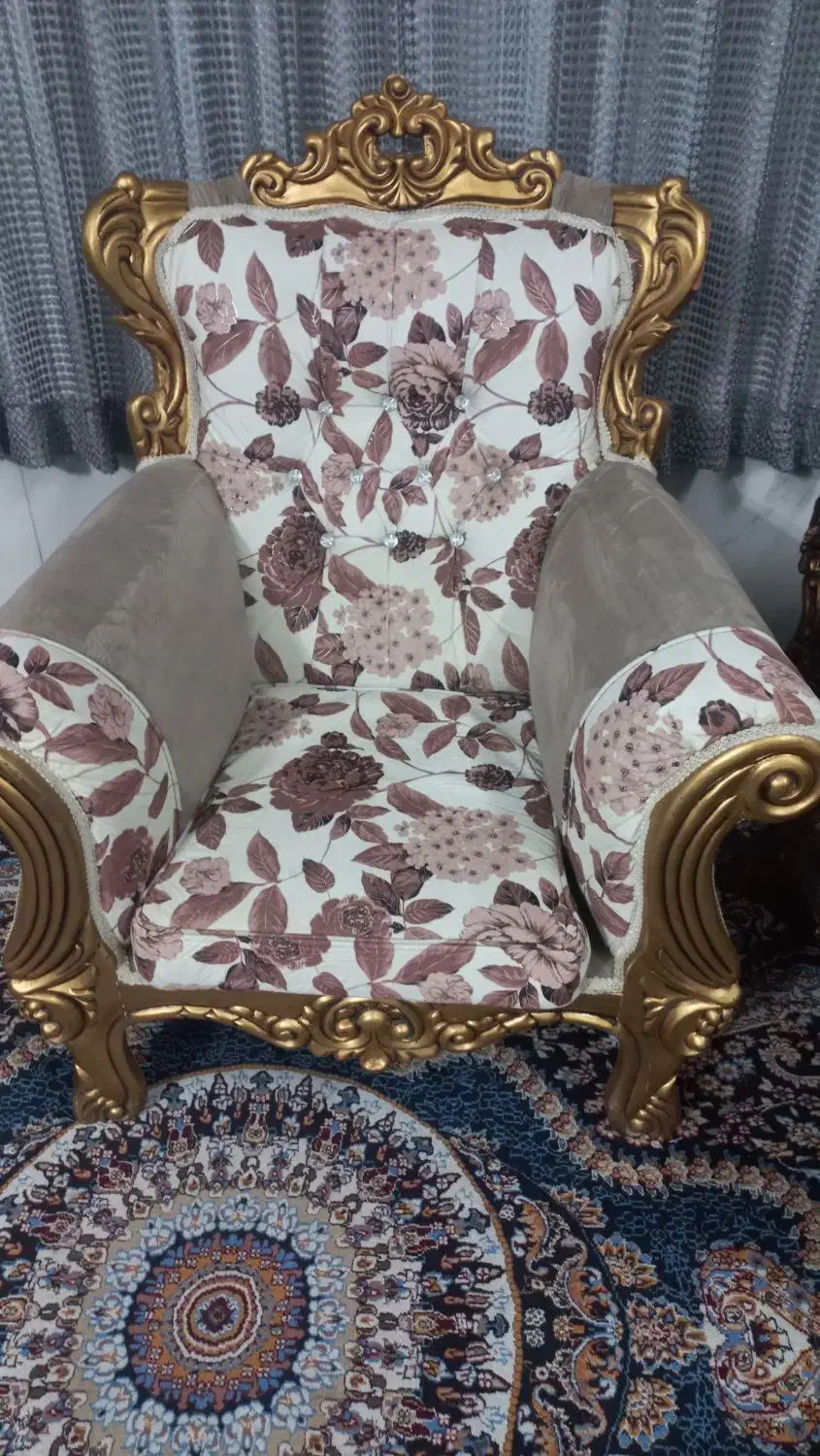 سرویس مبل هفت نفره بدون پارگی پارچه و شکستگی|مبلمان خانگی و میز عسلی|پاکدشت, پاکدشت (مامازند)|دیوار