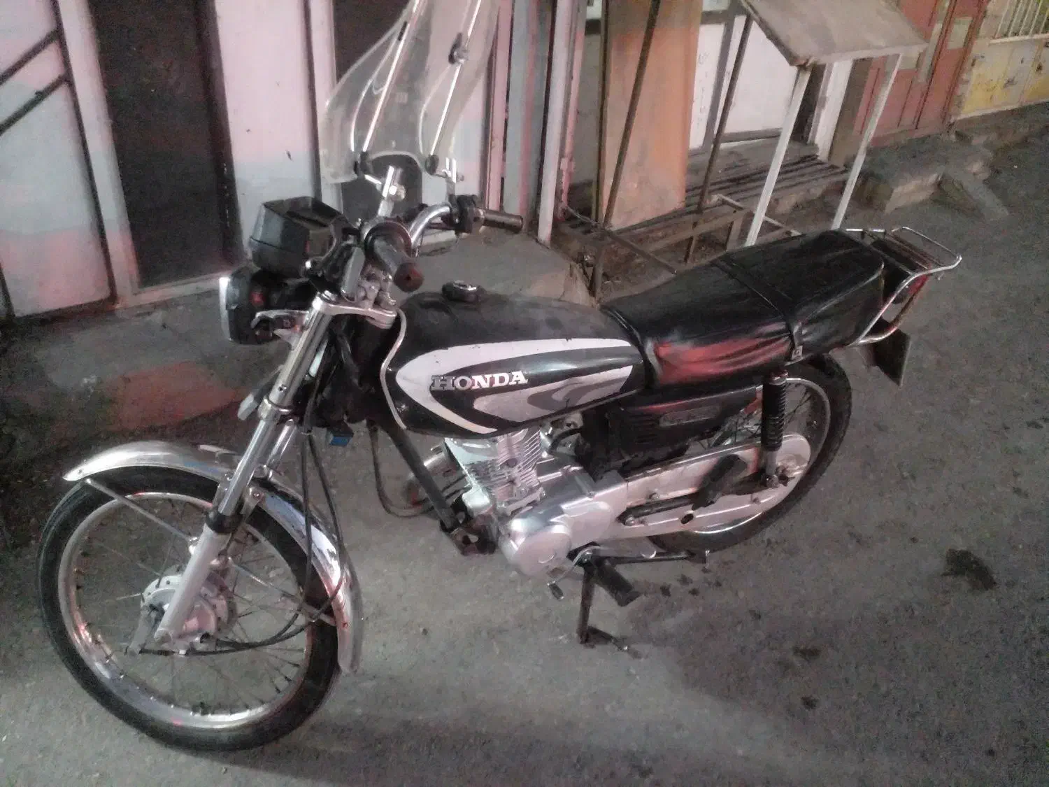 متوراحسان ۹۳مدارک تکمیل|موتورسیکلت|همدان, |دیوار