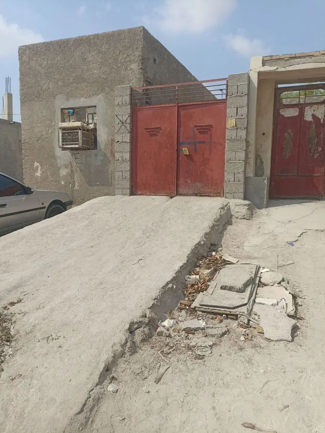 خانه مسکونی ۳۰۰ متر|فروش خانه و ویلا|بندرلنگه, |دیوار