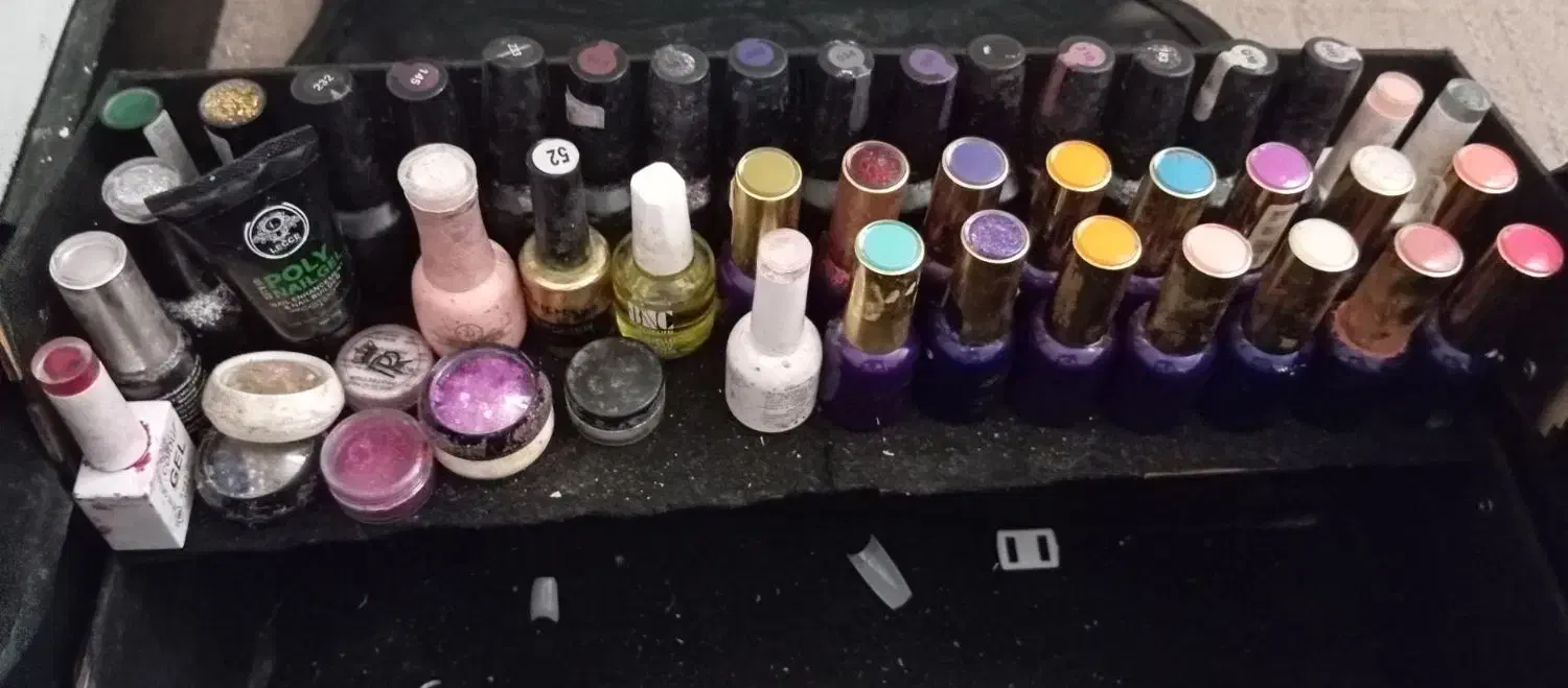 وسایل کاشت ناخن|آرایشگاه و سالنهای زیبایی|نورآباد, |دیوار