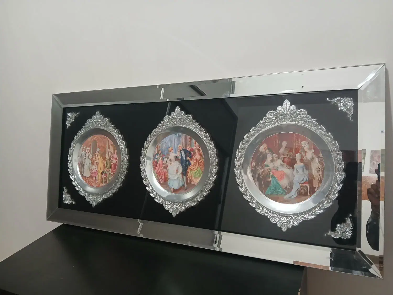 تابلو|تابلو، نقاشی، عکس|میانه, |دیوار