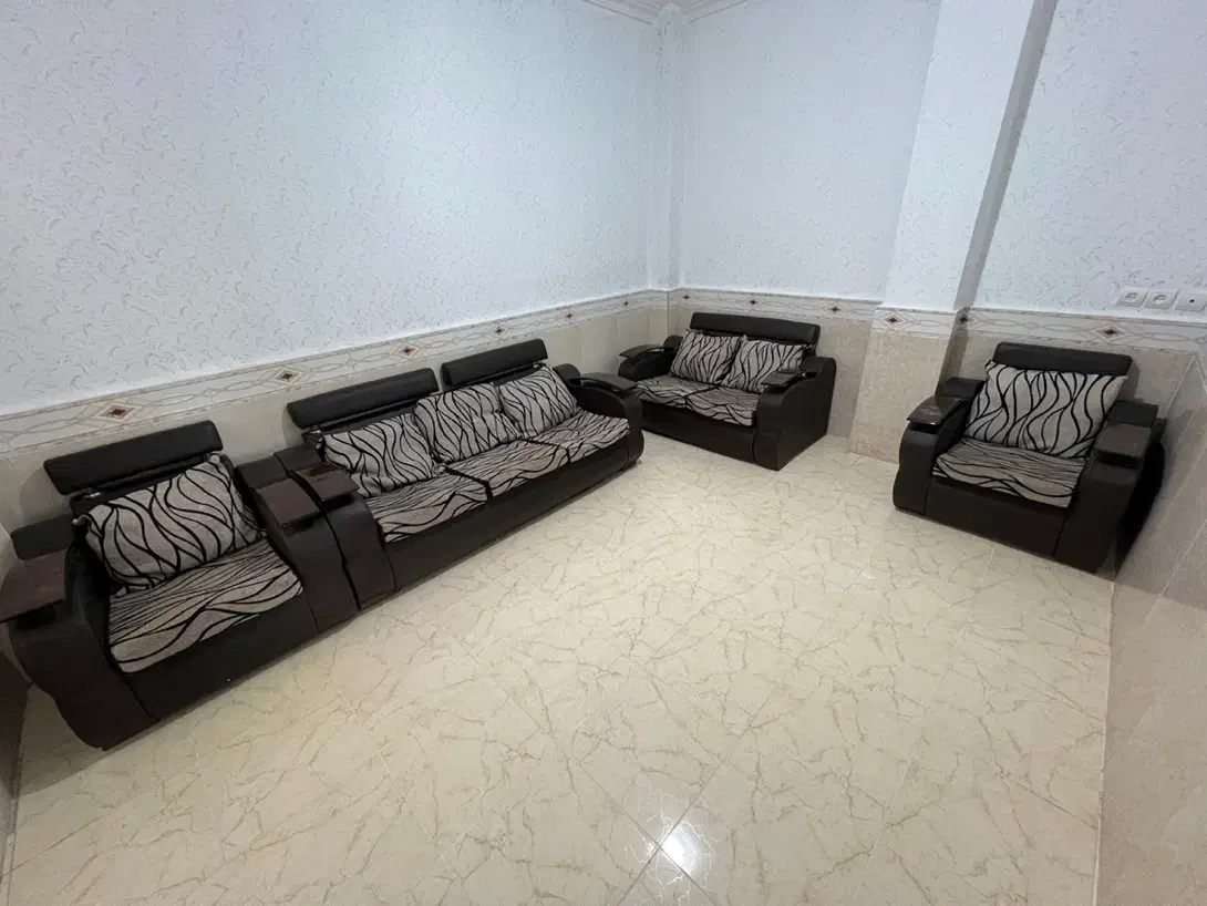 مبل ۷ نفره محکم|مبلمان خانگی و میز عسلی|قشم, |دیوار