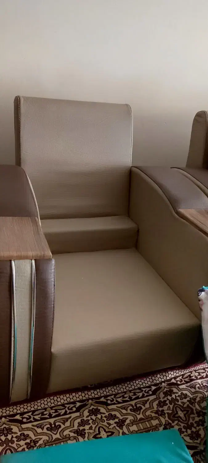 مبل راحتی 7نفره سالم|مبلمان خانگی و میز عسلی|اصفهان, الهیه|دیوار