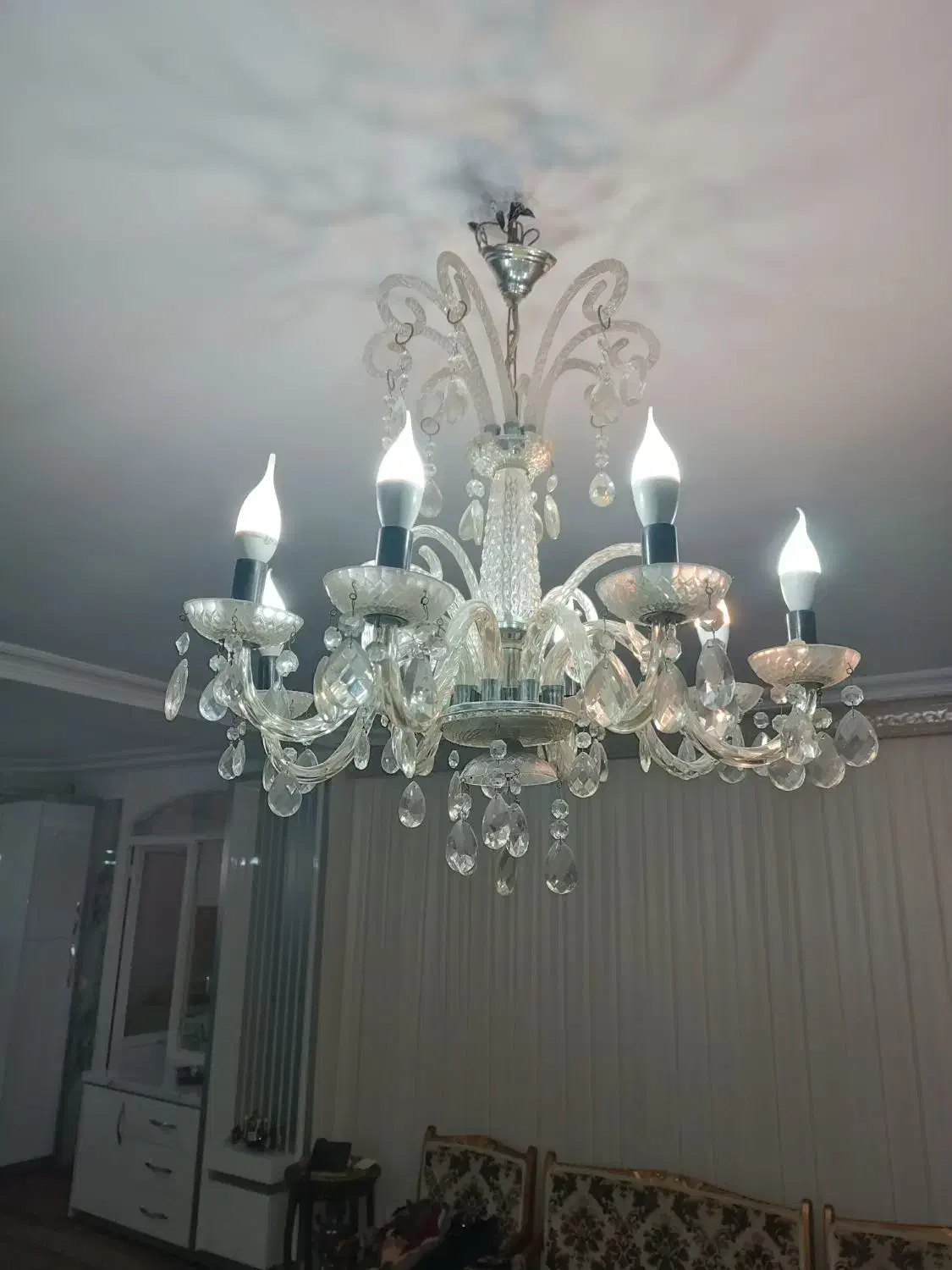 لوستر شیشه ای 8شعله|لوستر و چراغ آویز|تبریز, |دیوار