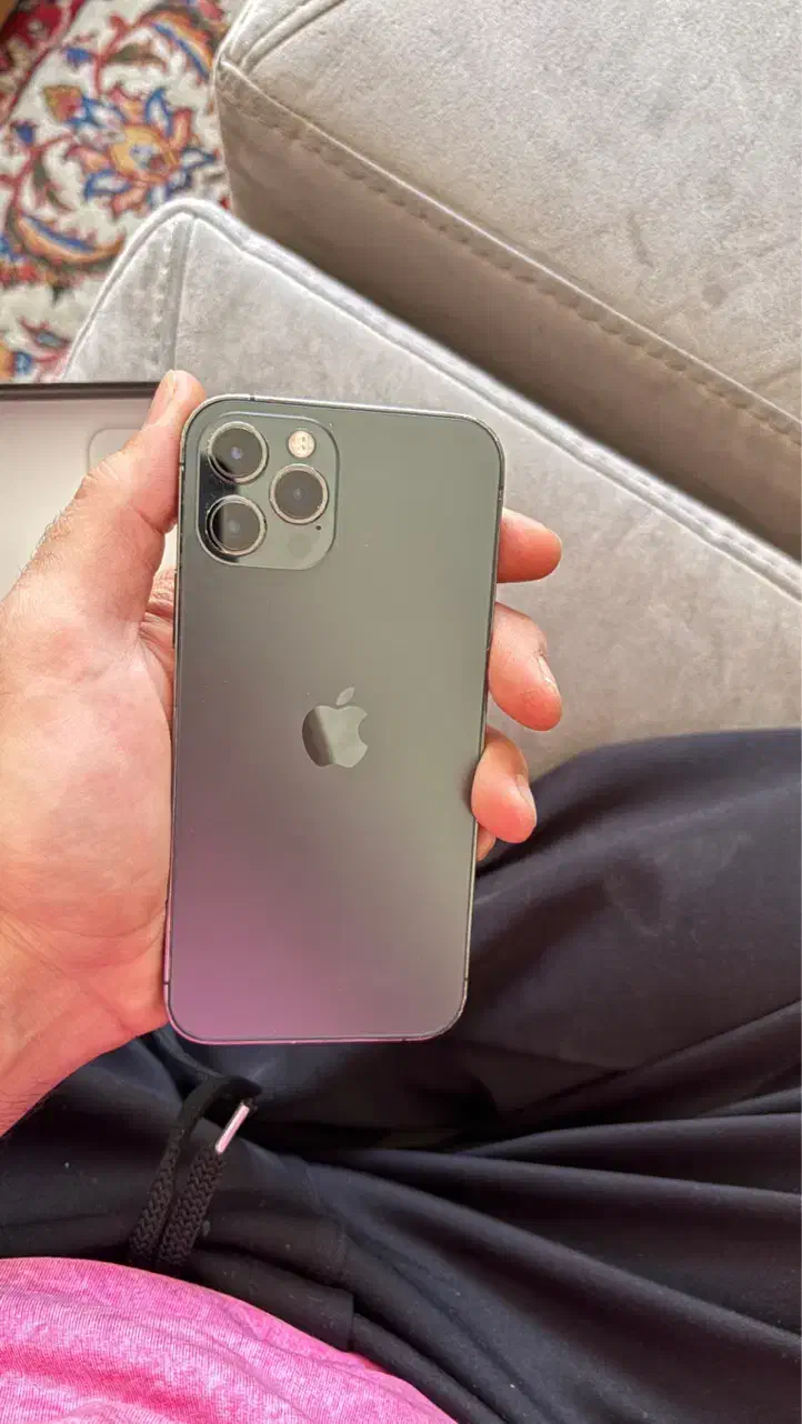 آیفون ۱۲ پرو بسیار تمیز دو سیم zaa|موبایل|اصفهان, کوی ولی عصر|دیوار
