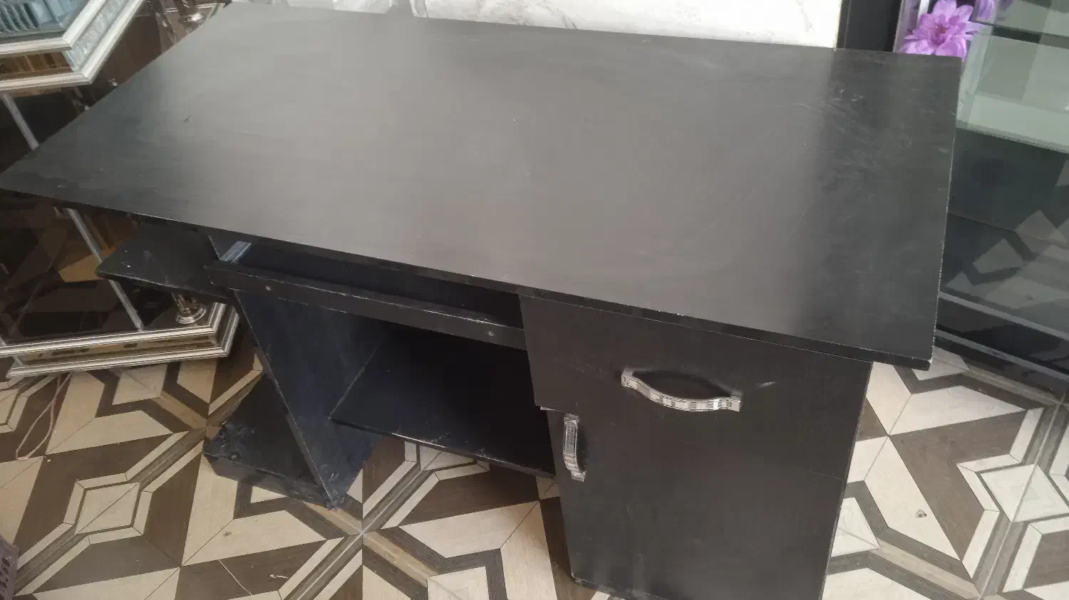 میز صندلی کامپیوتر|مبلمان اداری|مهاباد (آذربایجان غربی), |دیوار