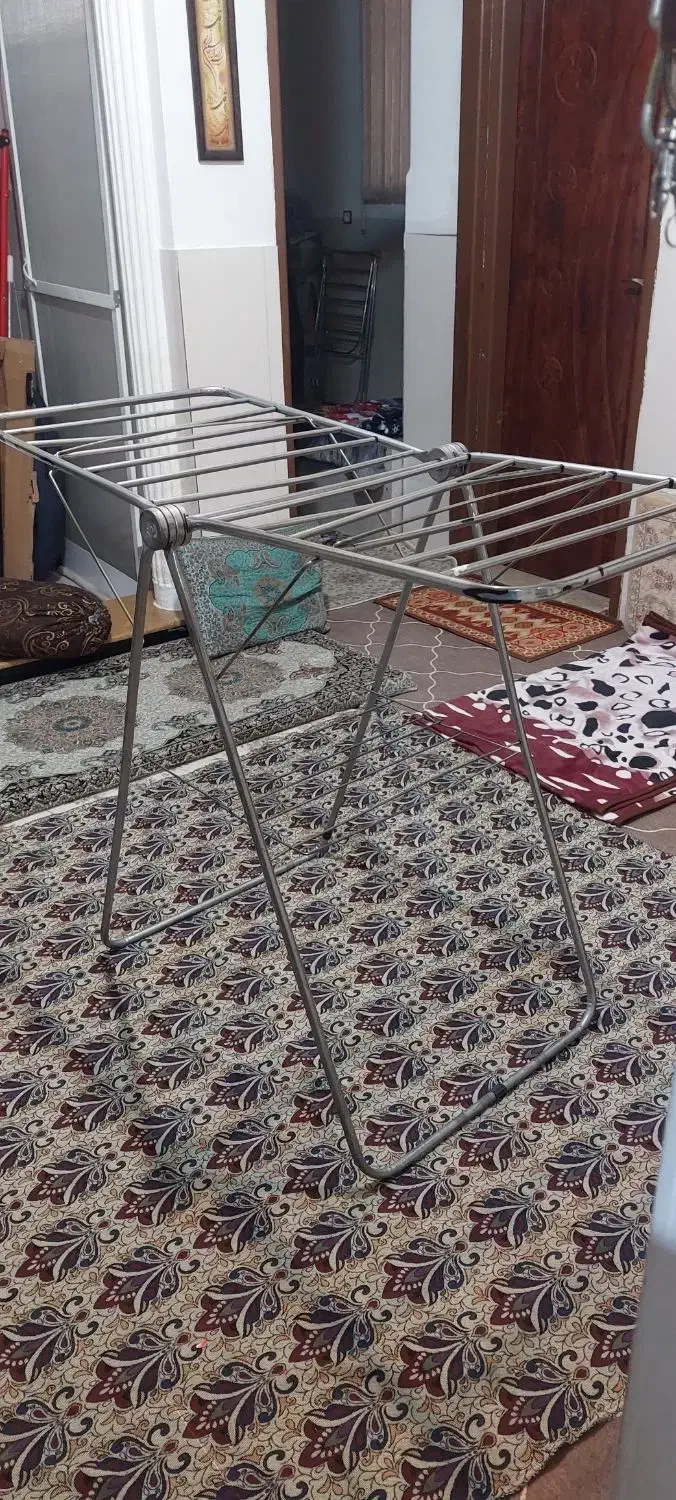 رخت آویز|بندرخت و رخت‌آویز|شیراز, شهرک مهرگان|دیوار