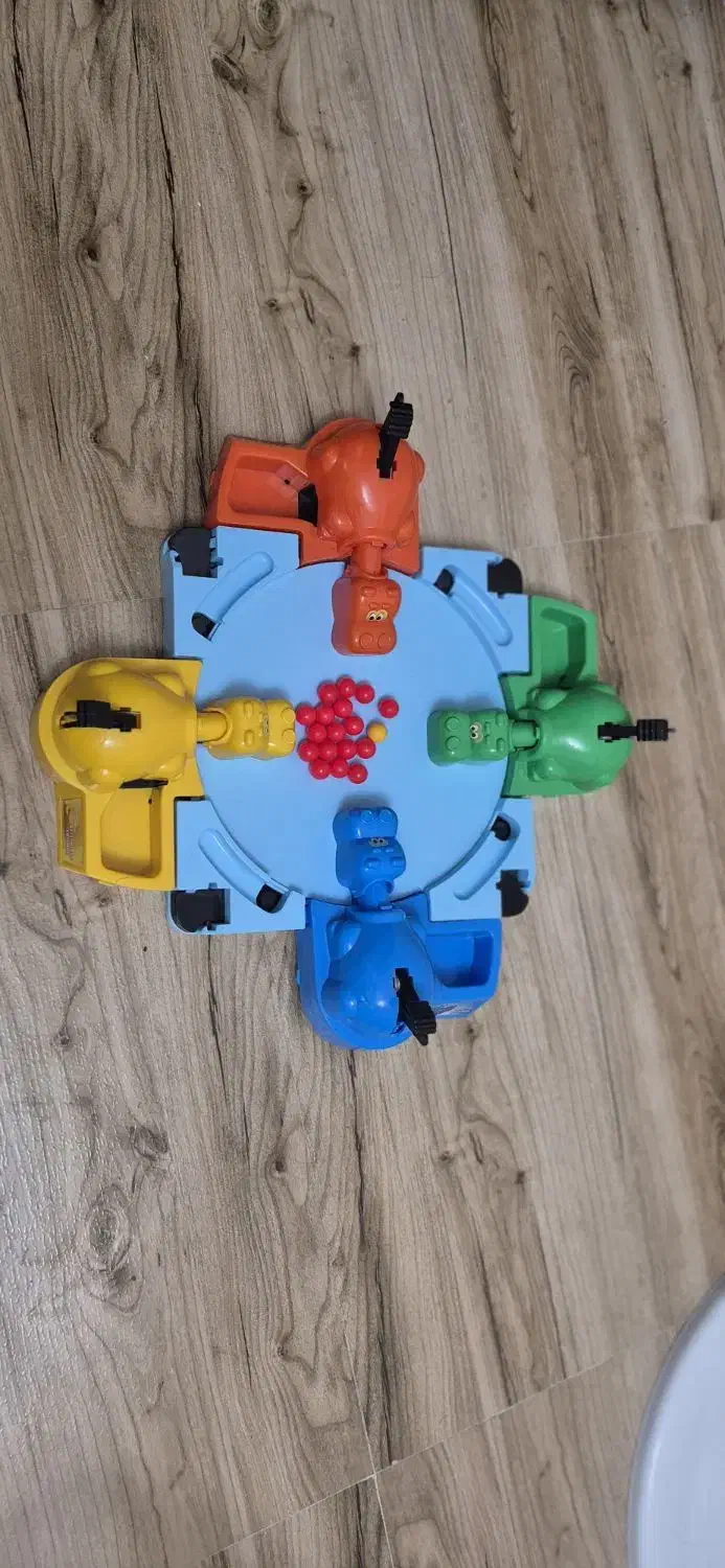 اسباب بازی اسباب آبی گرسنه هیپو|اسباببازی بچه|رشت, جهاد|دیوار