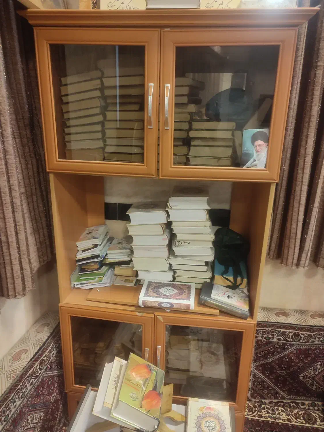 کمد سه تیکه|بوفه، ویترین، کنسول|همدان, |دیوار