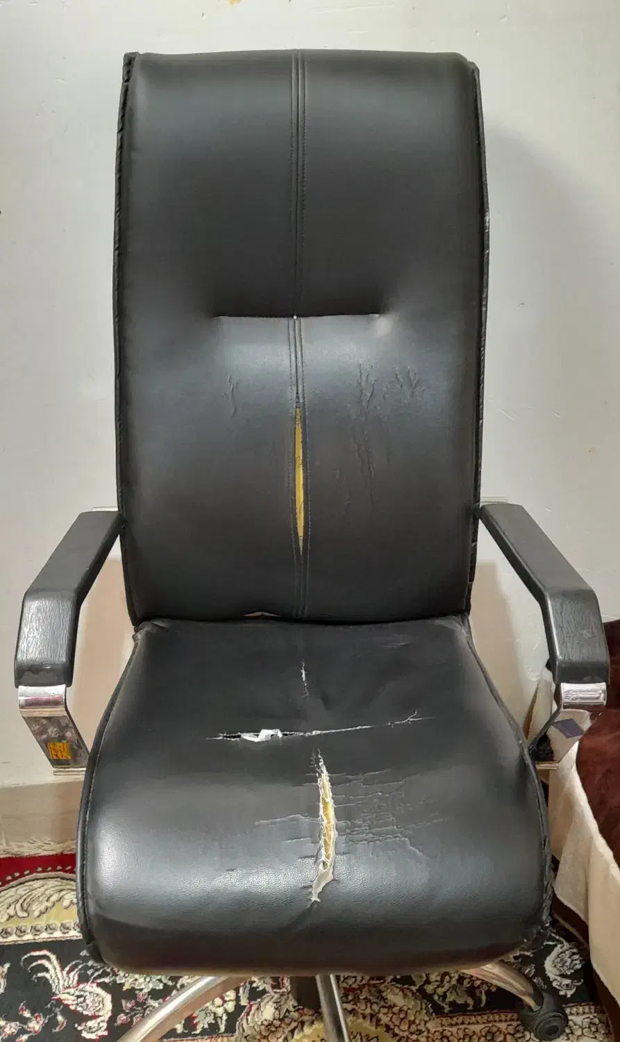 صندلی مدیریتی|صندلی و نیمکت|تربتحیدریه, چهارراه خواف|دیوار