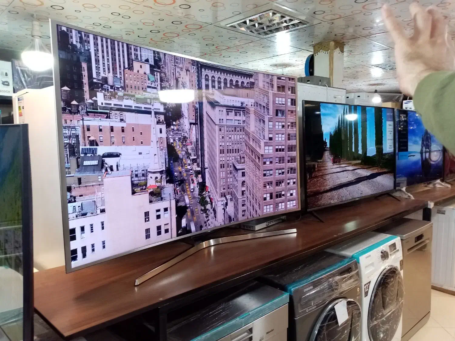 خریدار  خرید  ال ای دی|تلویزیون و پروژکتور|تهران, سعادت‌آباد|دیوار